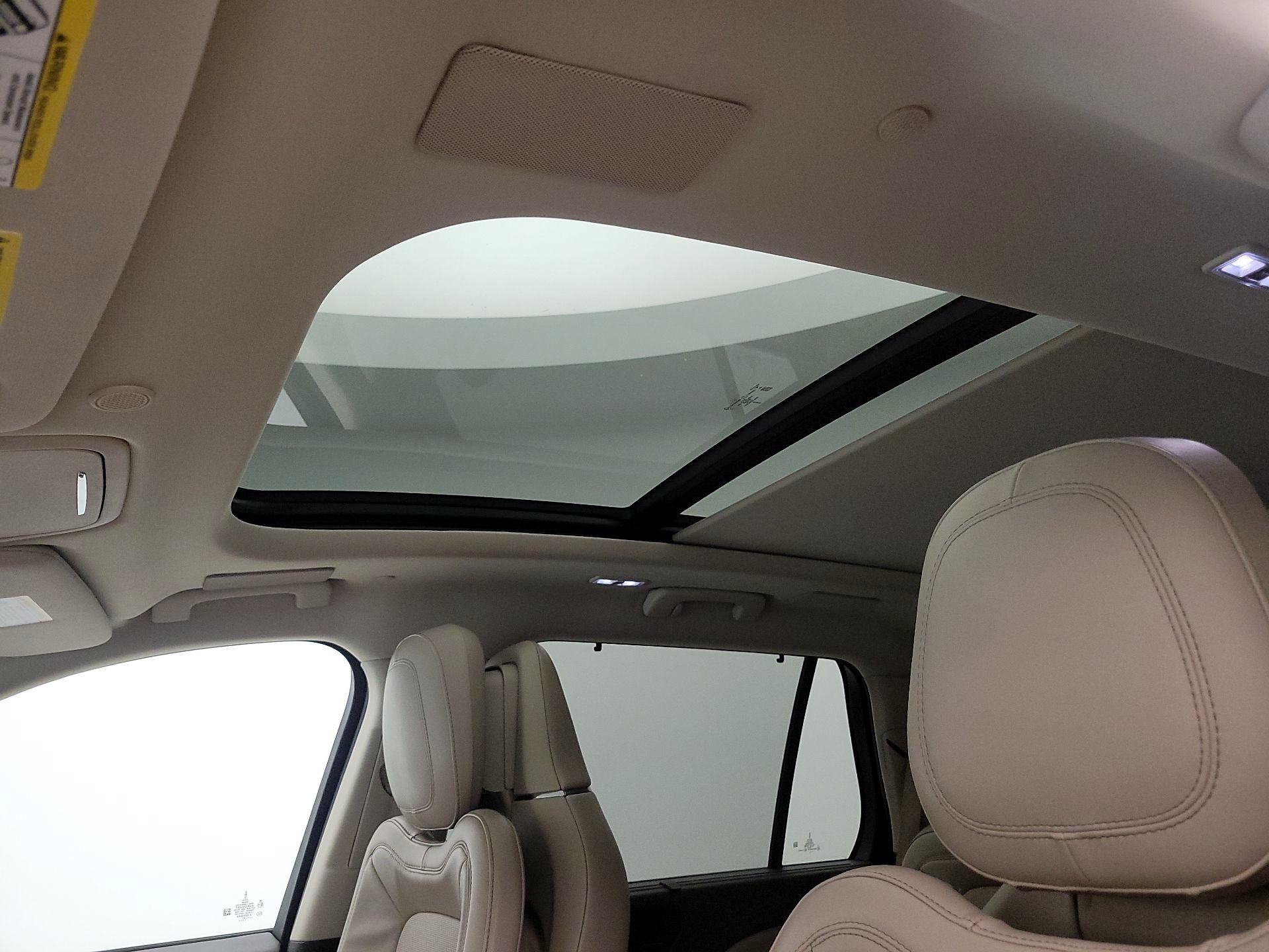Thumbnail: 2021 Lincoln Aviator - 20