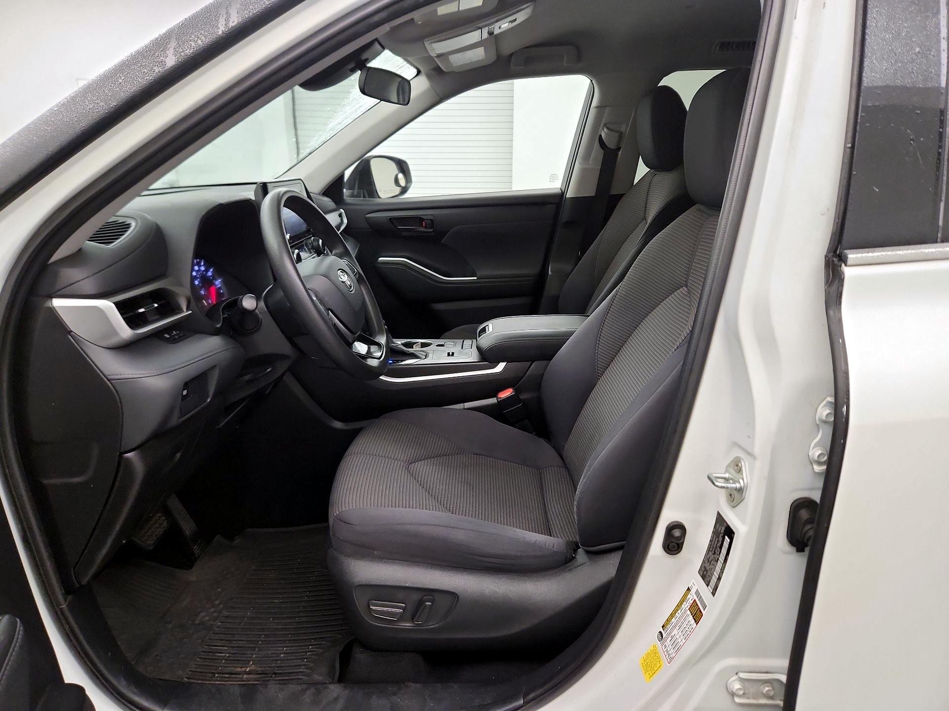 Thumbnail: 2021 Toyota Highlander - 9