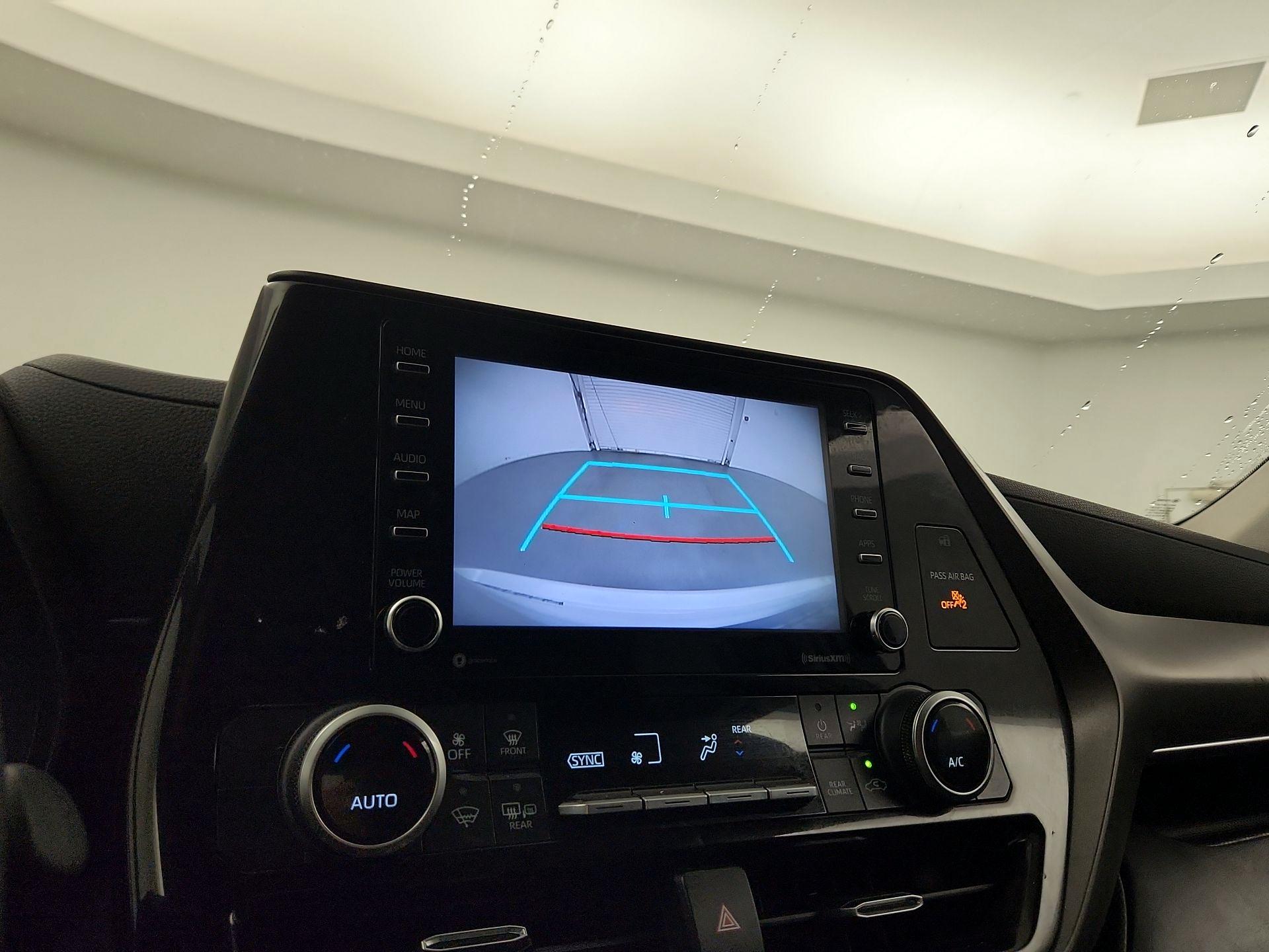 Thumbnail: 2021 Toyota Highlander - 12