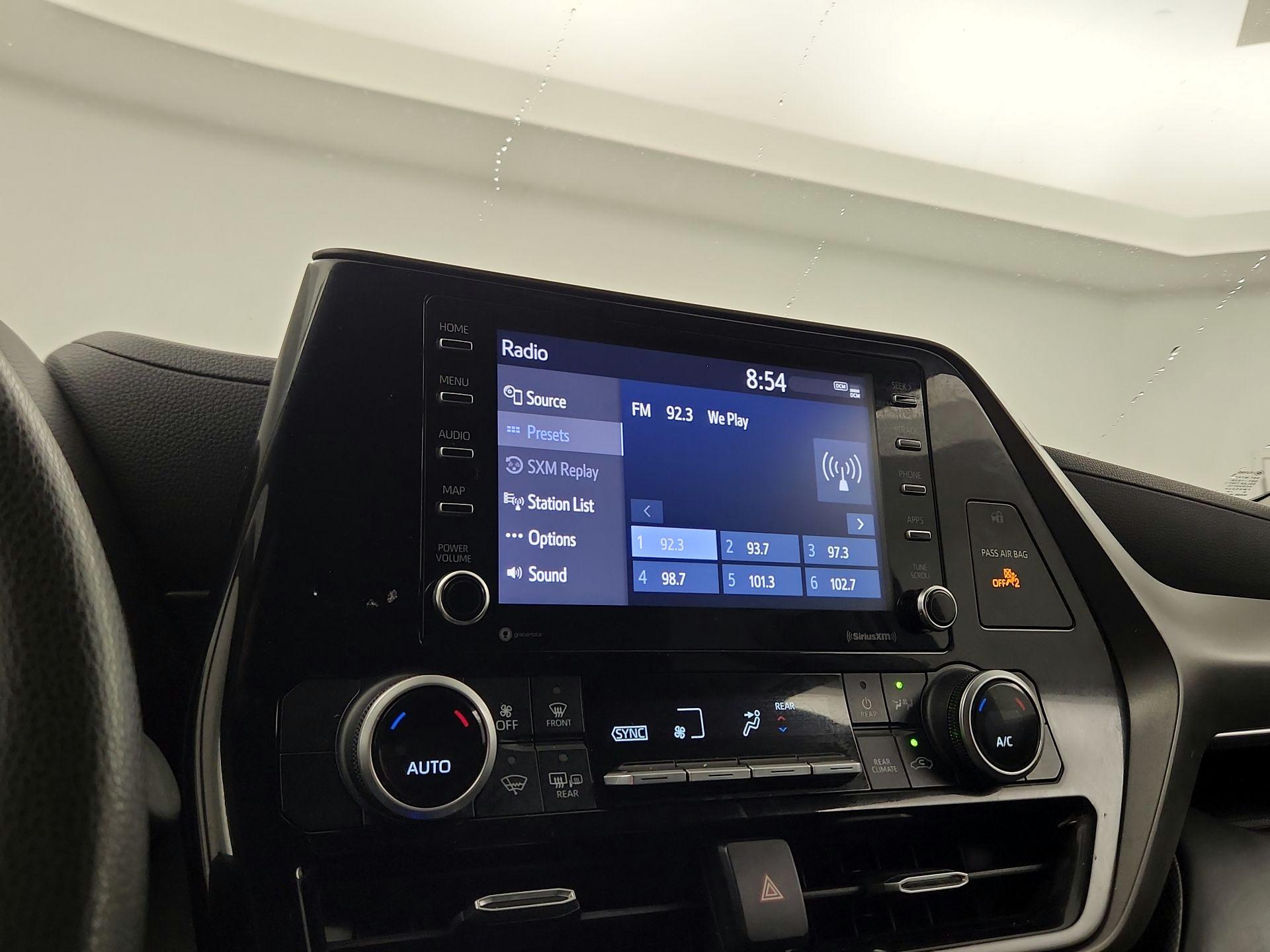 Thumbnail: 2021 Toyota Highlander - 13