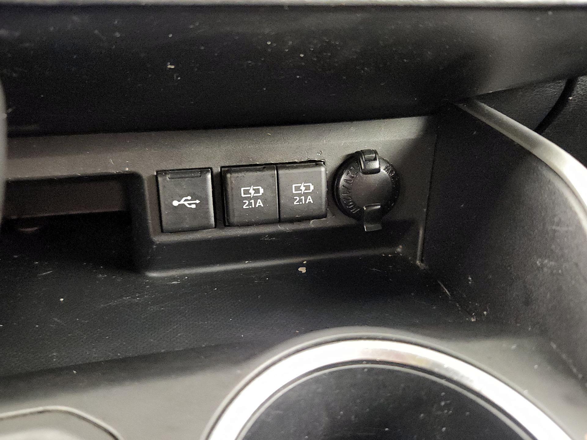 Thumbnail: 2021 Toyota Highlander - 16