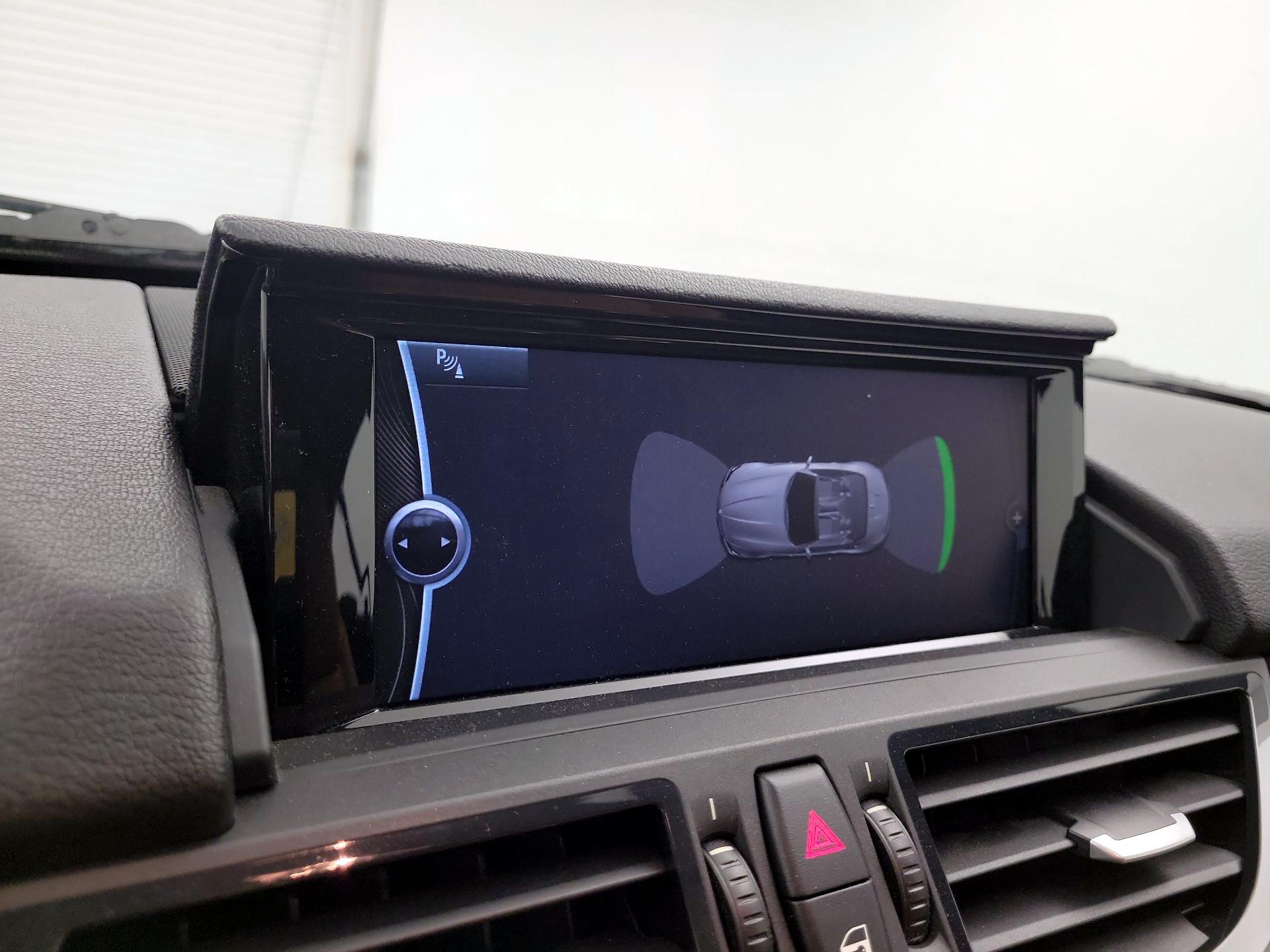 Thumbnail: 2015 BMW Z4 - 15