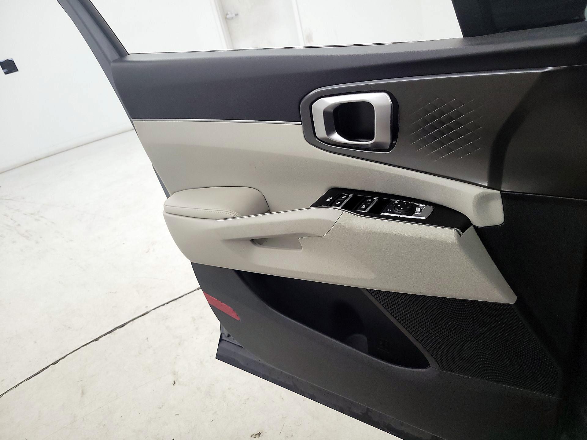 Thumbnail: 2025 Kia Sorento - 12