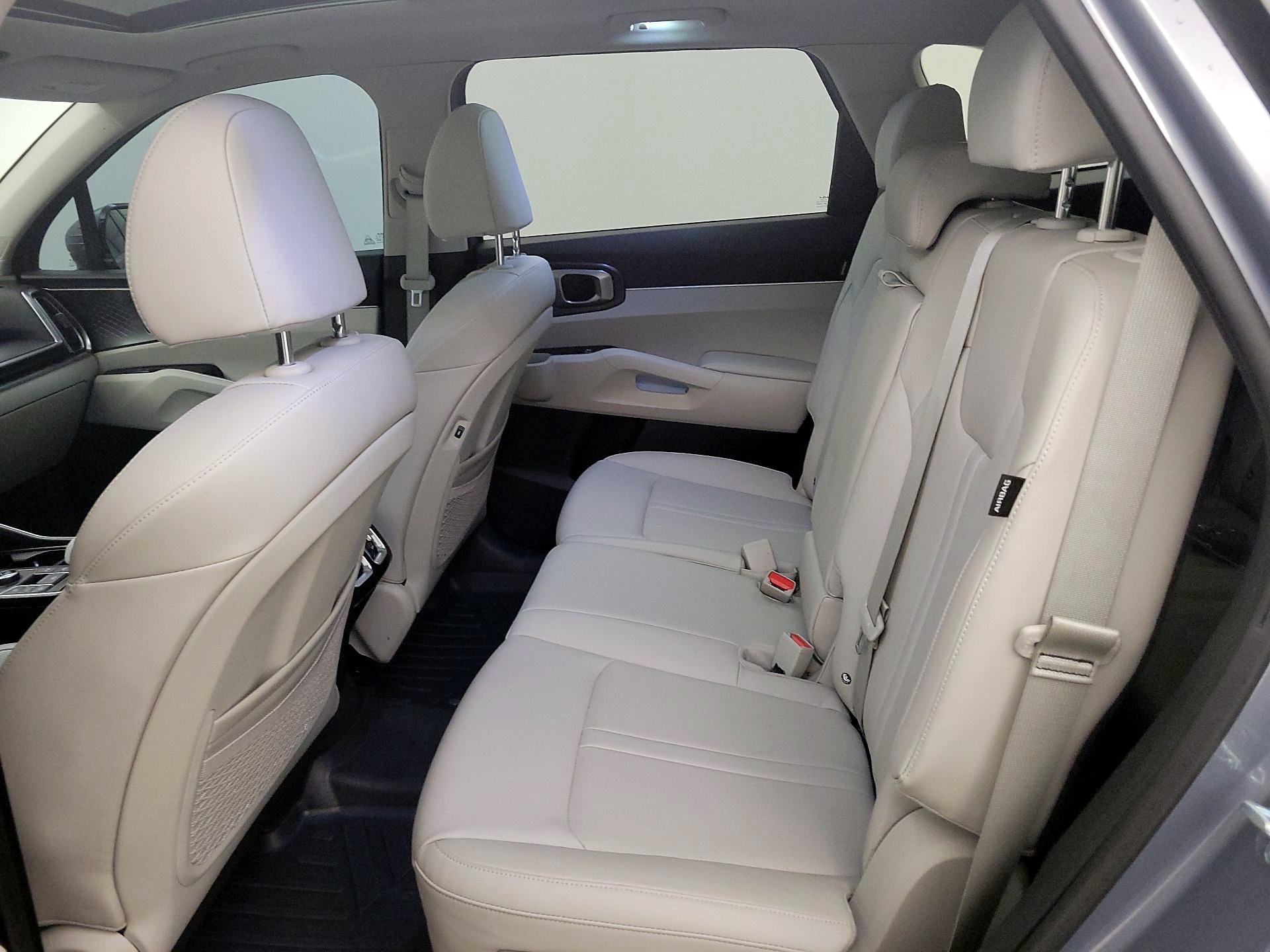 Thumbnail: 2025 Kia Sorento - 20