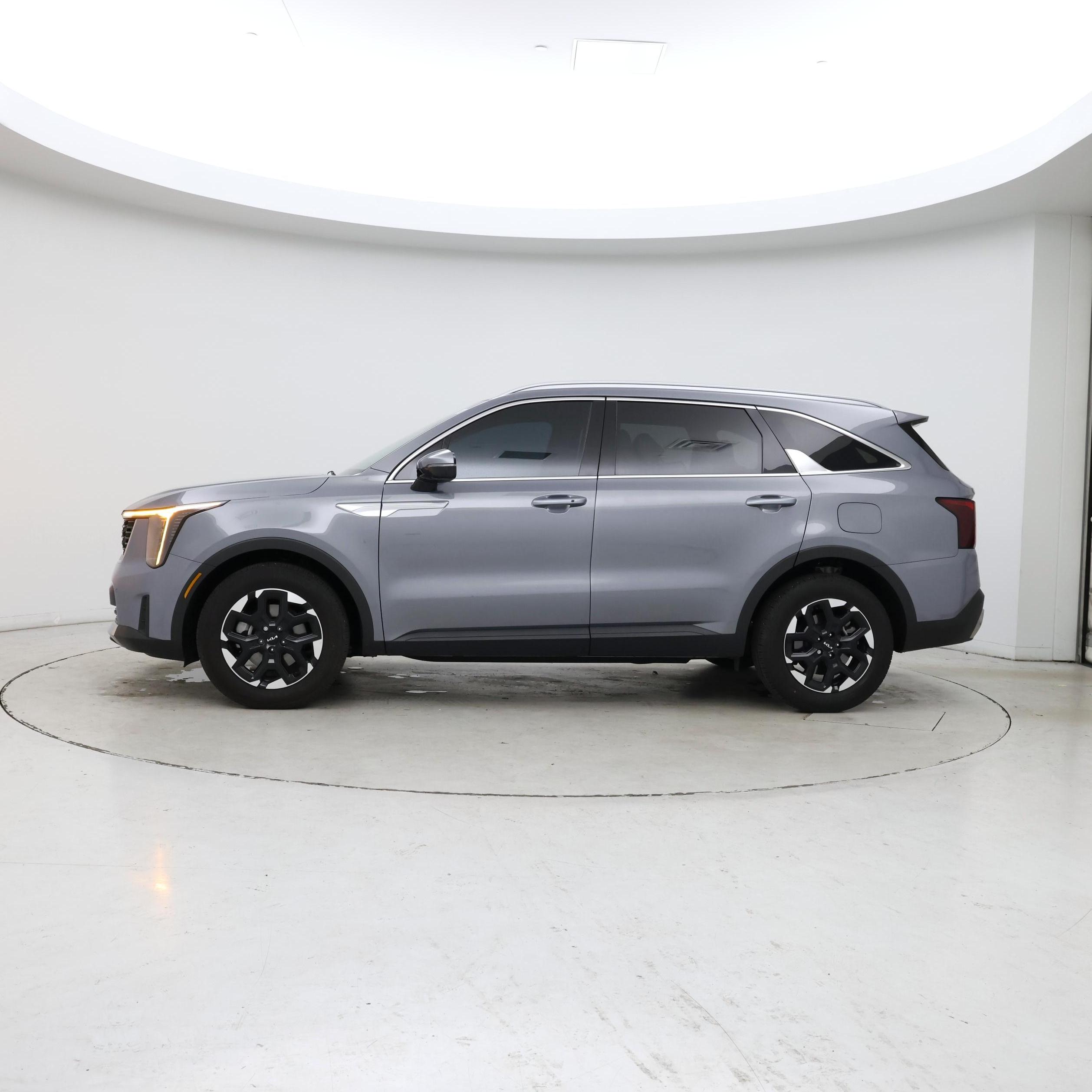 Thumbnail: 2025 Kia Sorento - 3