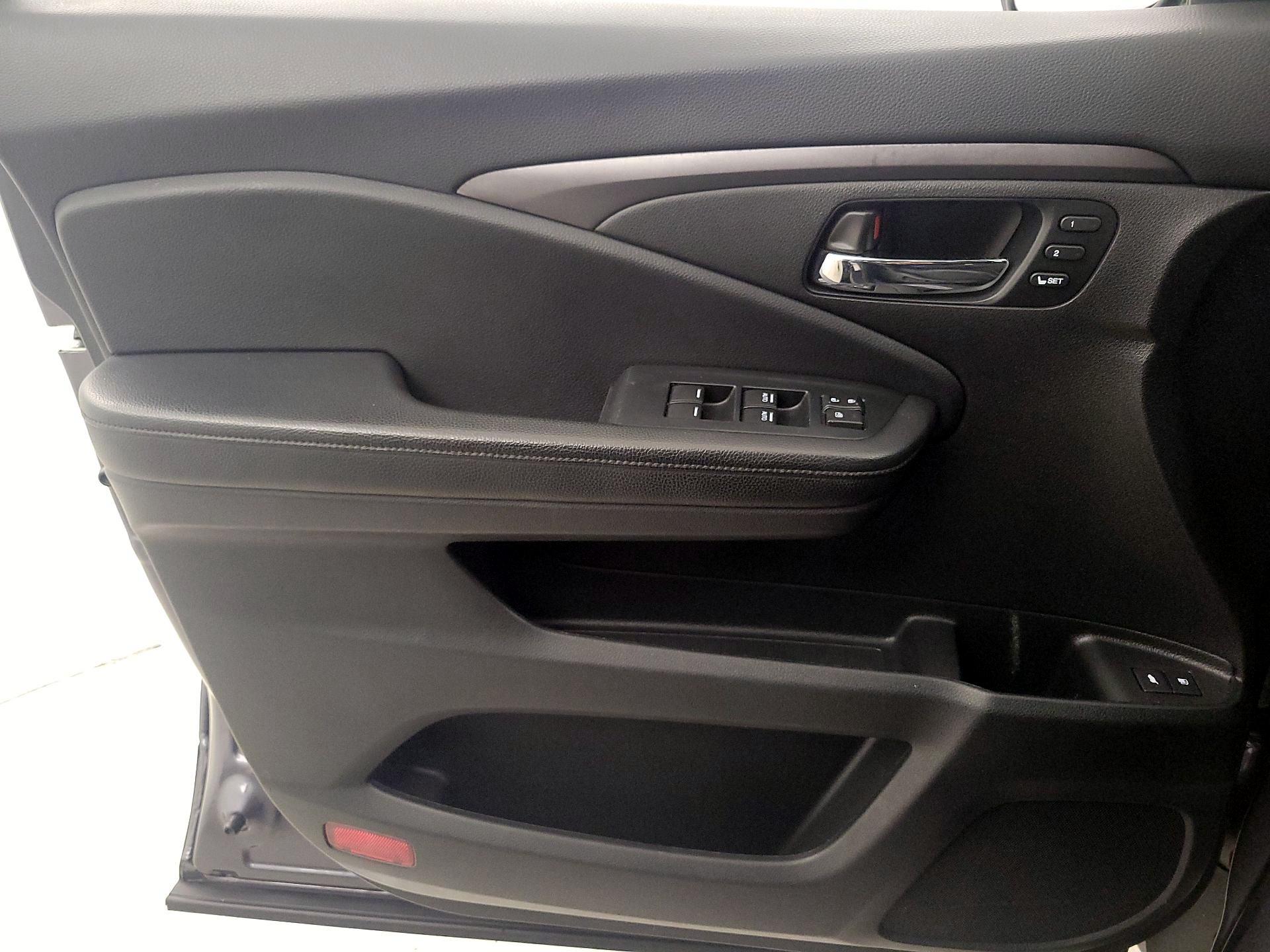 Thumbnail: 2021 Honda Pilot - 12