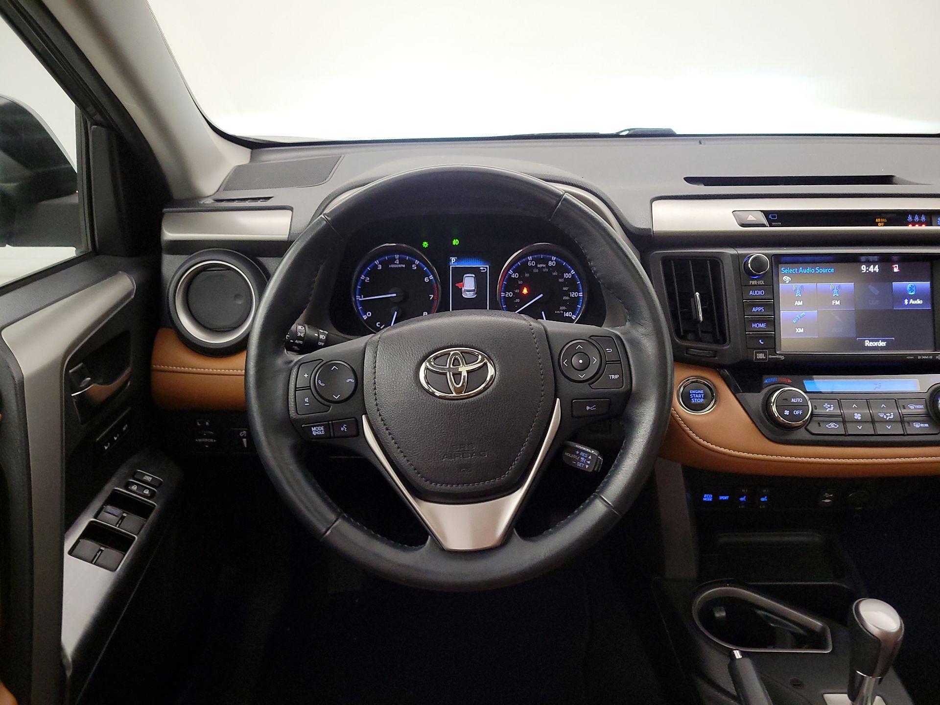 Thumbnail: 2017 Toyota RAV4 - 10
