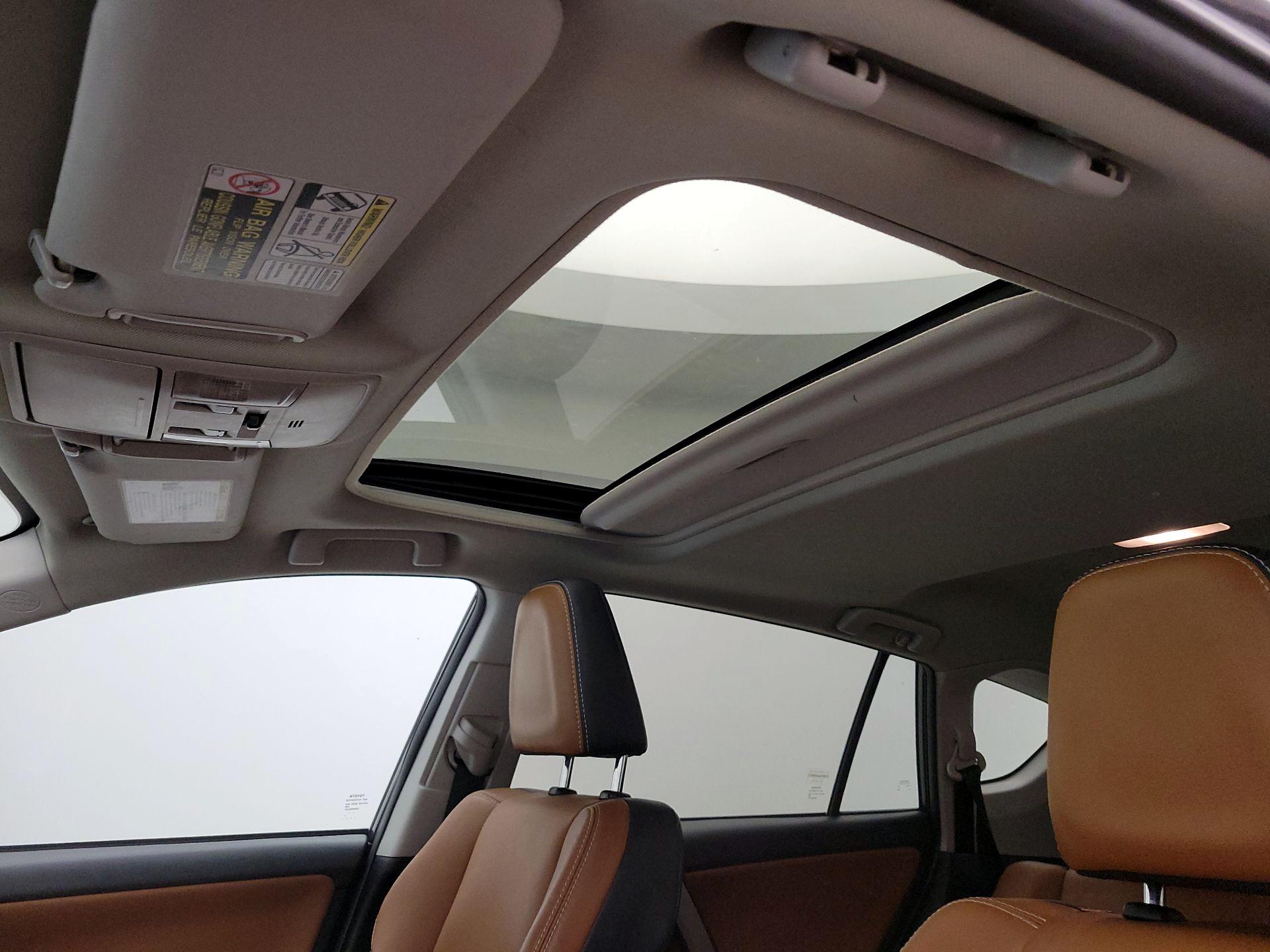 Thumbnail: 2017 Toyota RAV4 - 19