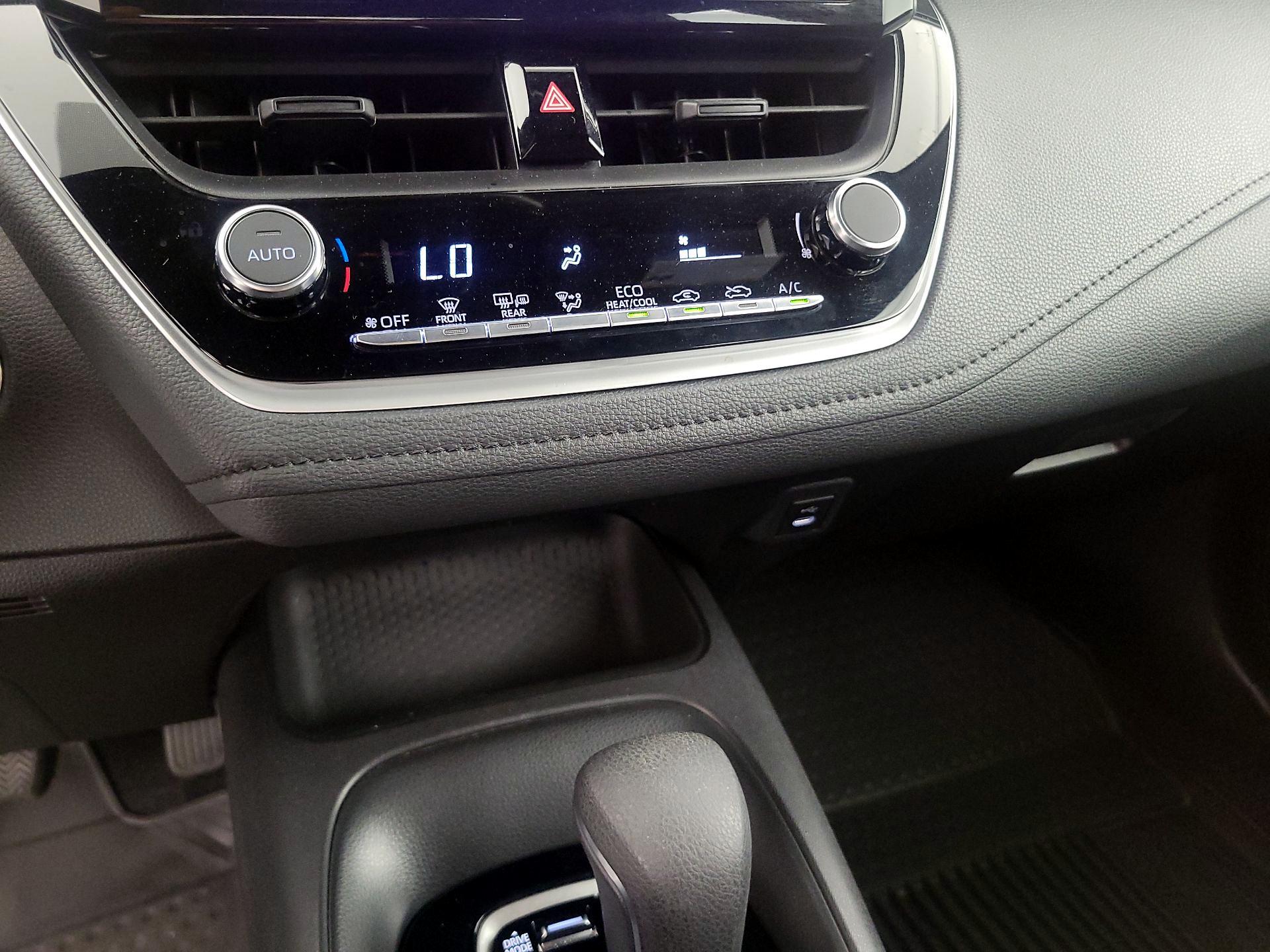 Thumbnail: 2024 Toyota Corolla - 16