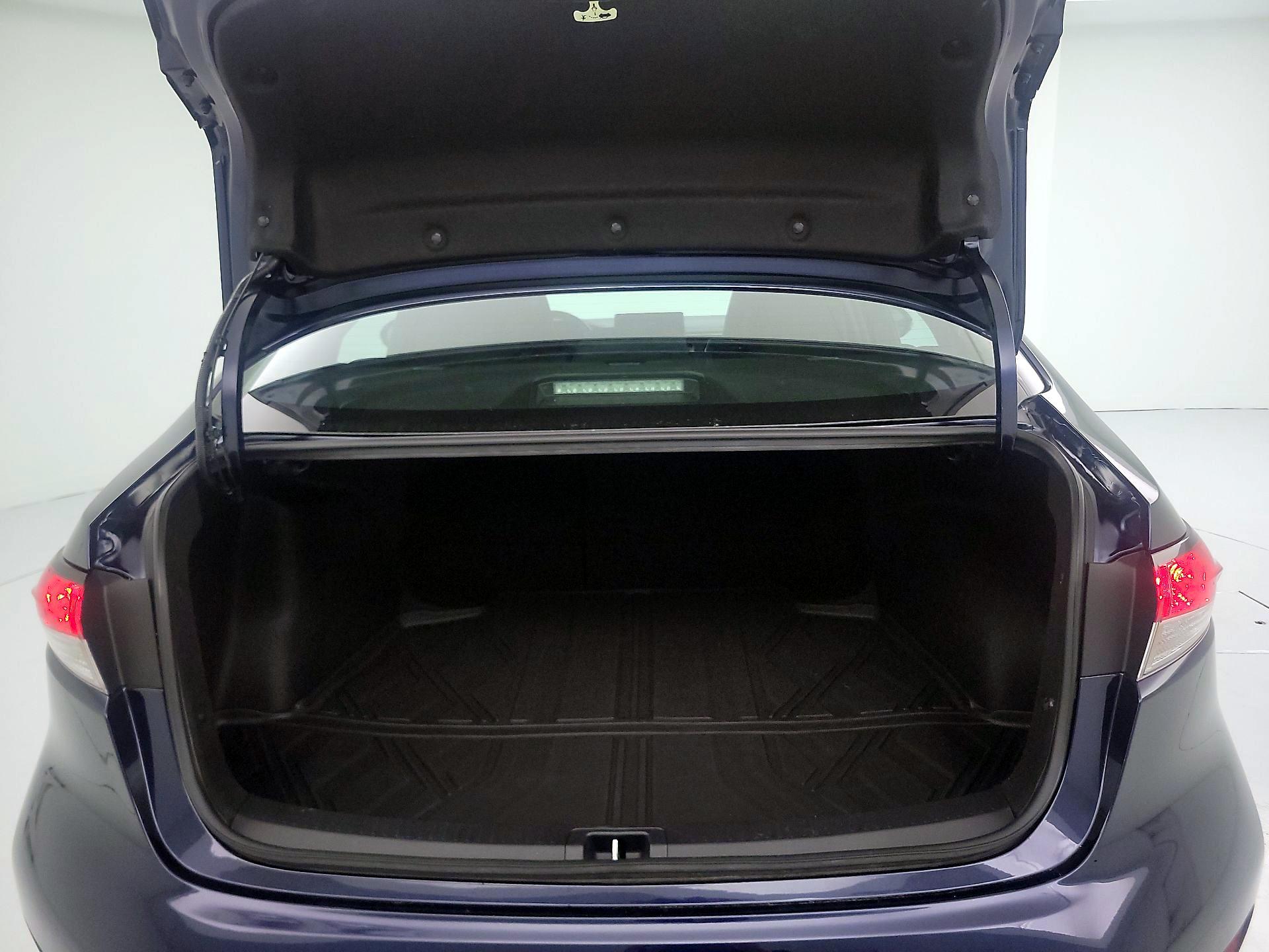 Thumbnail: 2024 Toyota Corolla - 20