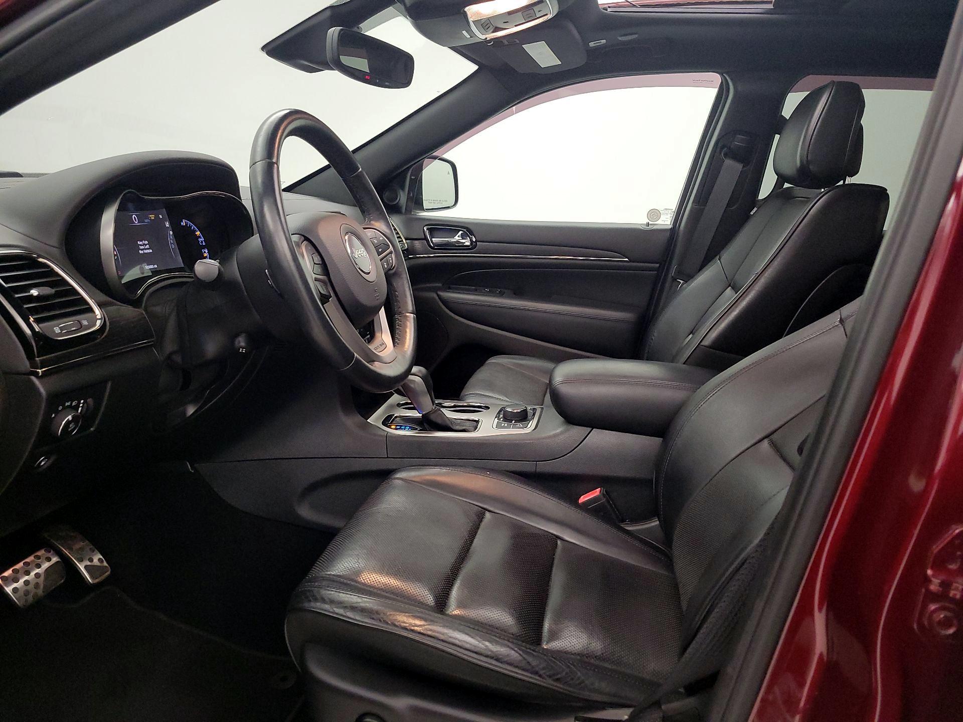 Thumbnail: 2019 Jeep Grand Cherokee - 11