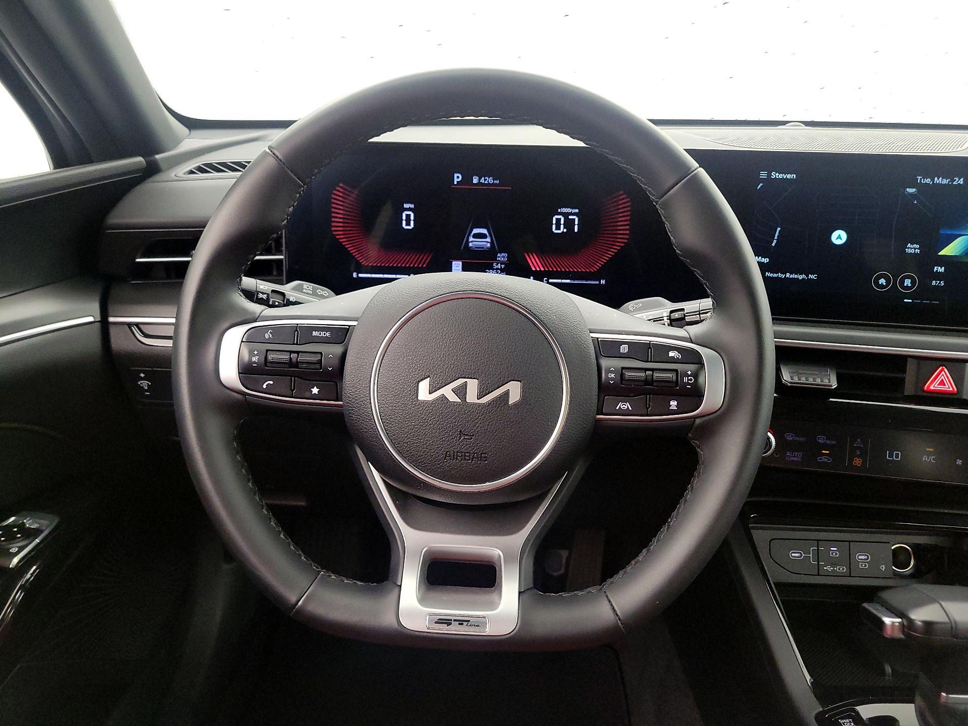 Thumbnail: 2026 Kia K5 - 10