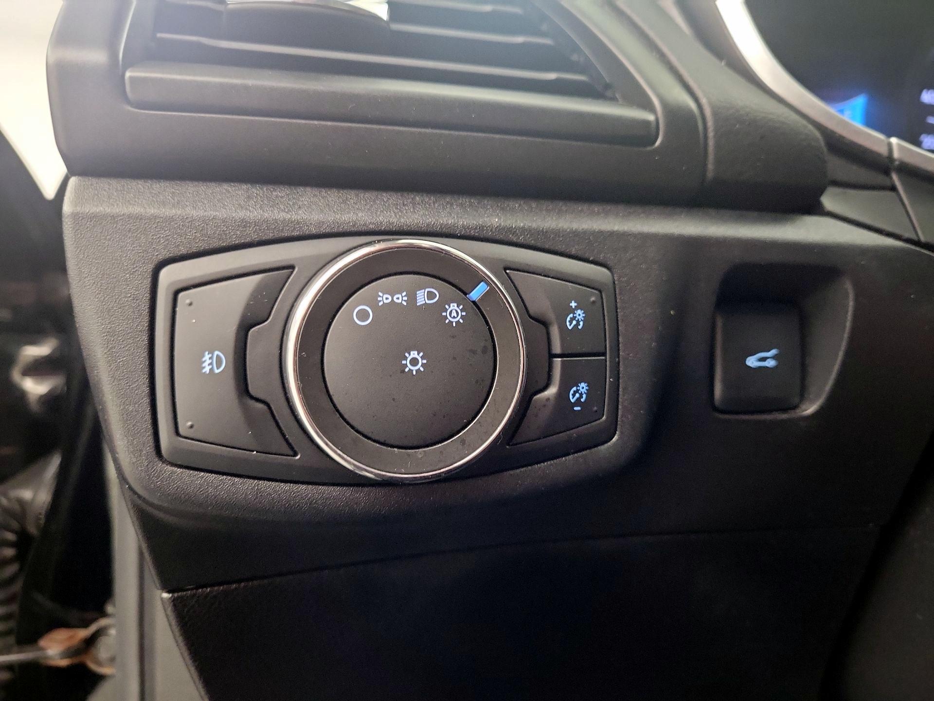 Thumbnail: 2017 Ford Fusion - 13
