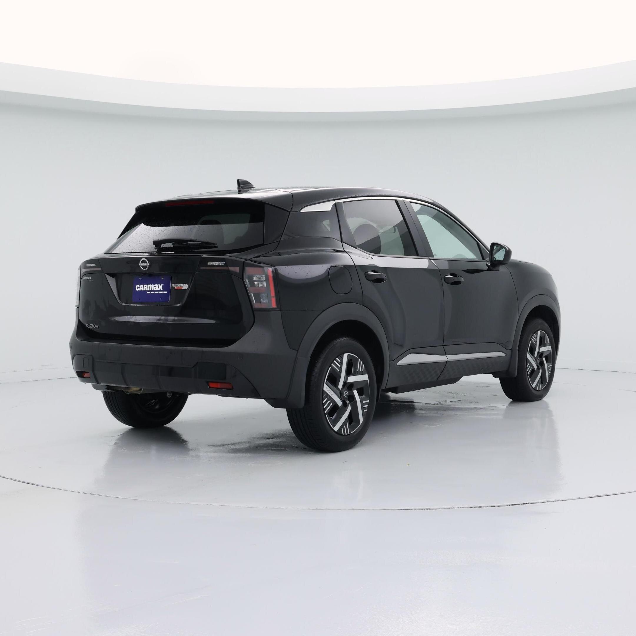 Thumbnail: 2025 Nissan Kicks - 8