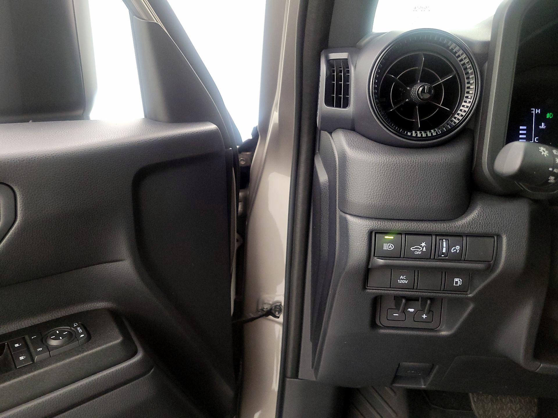 Thumbnail: 2025 Toyota Land Cruiser - 13