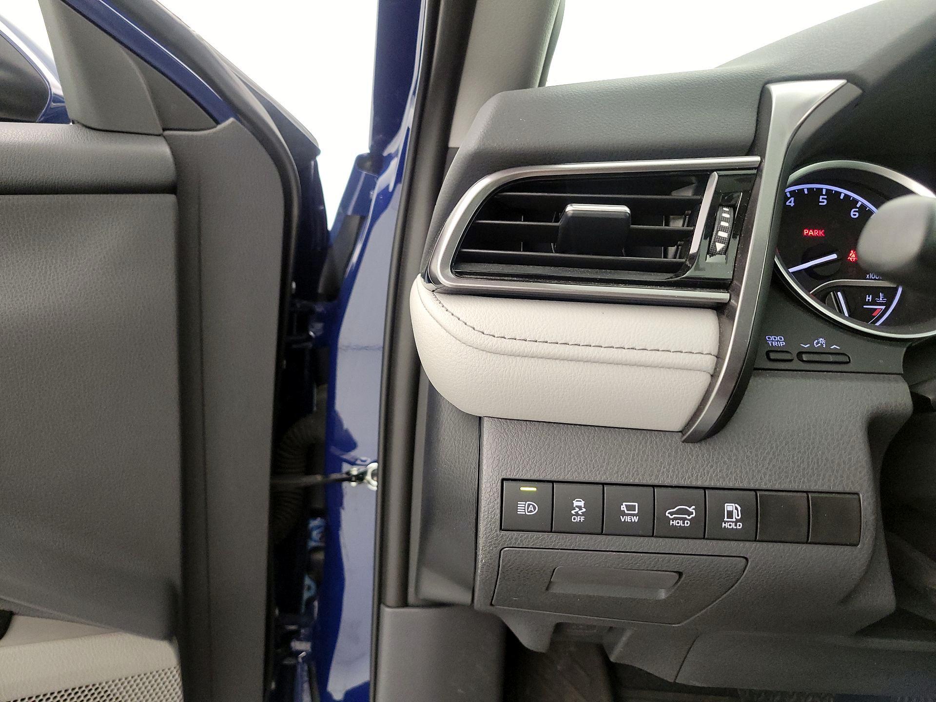 Thumbnail: 2023 Toyota Camry - 13