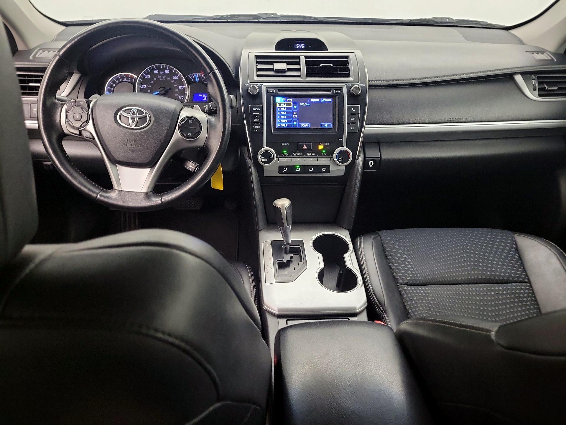 Thumbnail: 2014 Toyota Camry - 9