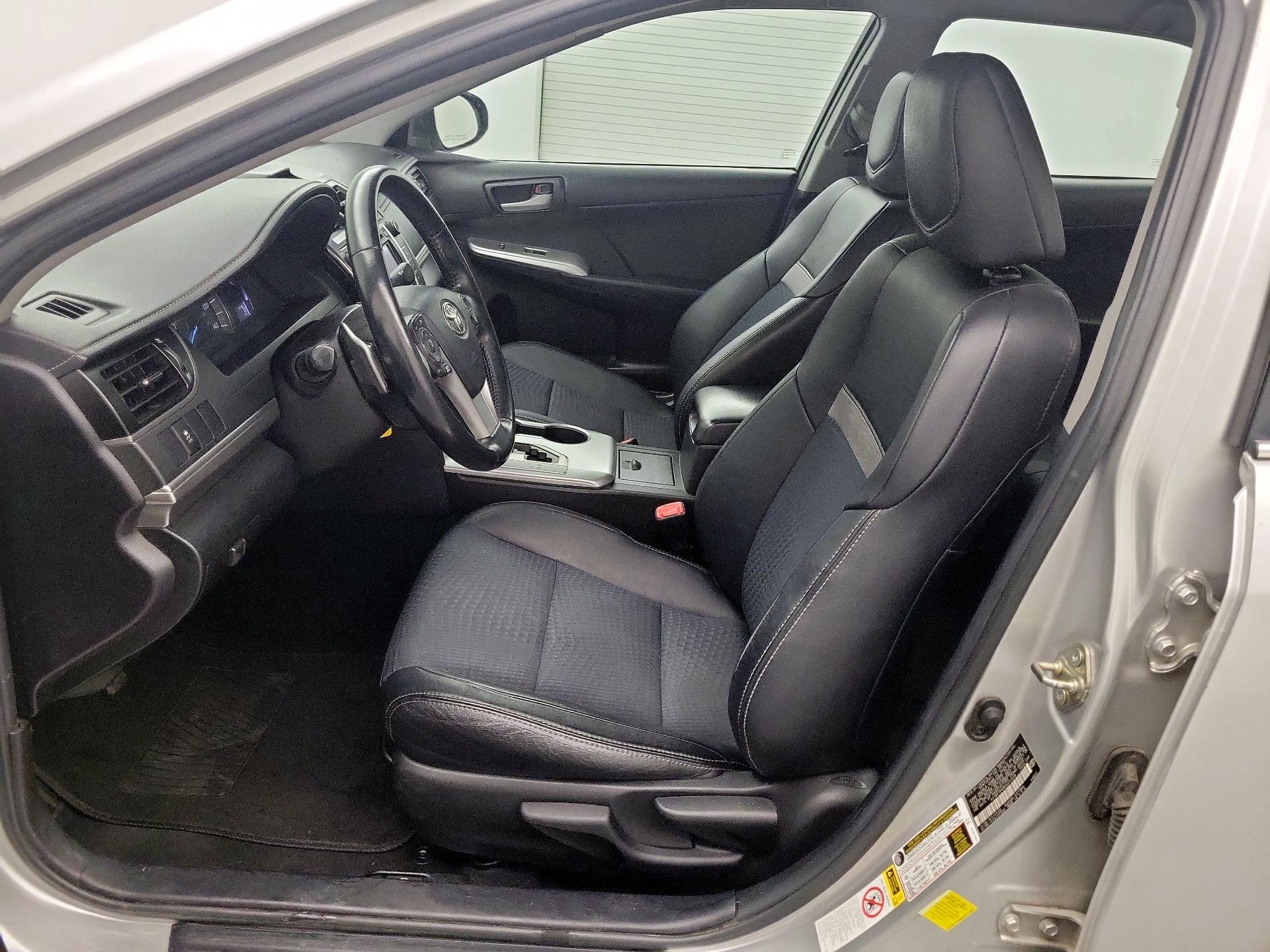 Thumbnail: 2014 Toyota Camry - 11