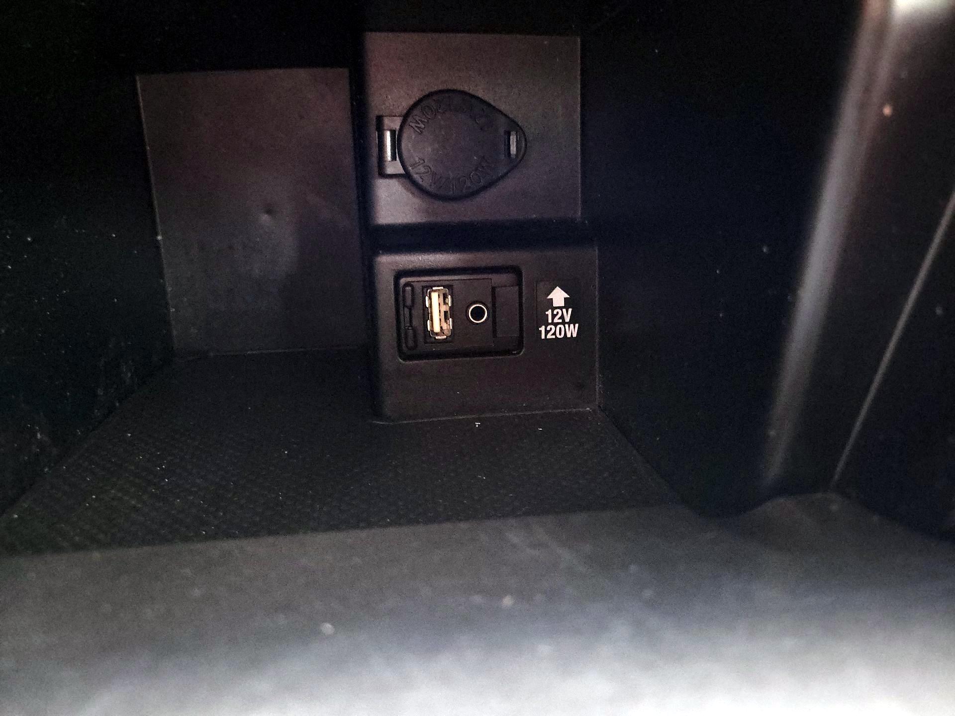 Thumbnail: 2014 Toyota Camry - 17