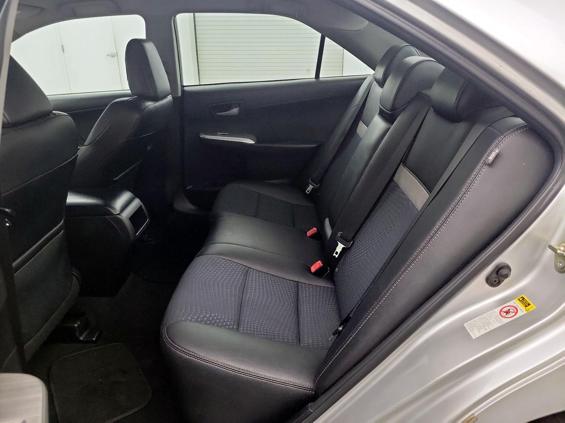 Thumbnail: 2014 Toyota Camry - 18