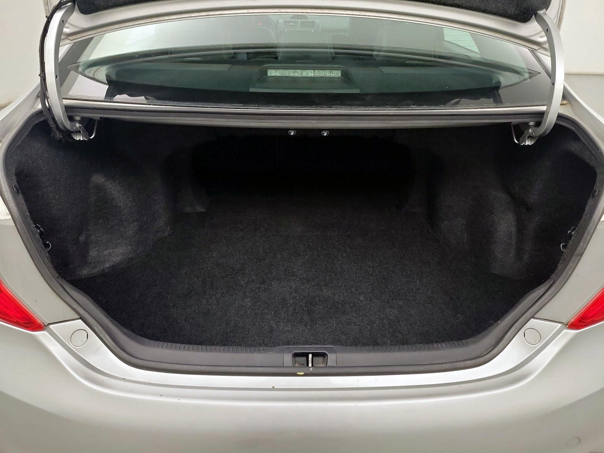 Thumbnail: 2014 Toyota Camry - 19