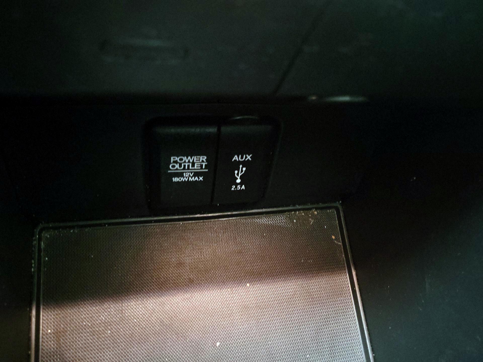 Thumbnail: 2016 Honda Pilot - 18