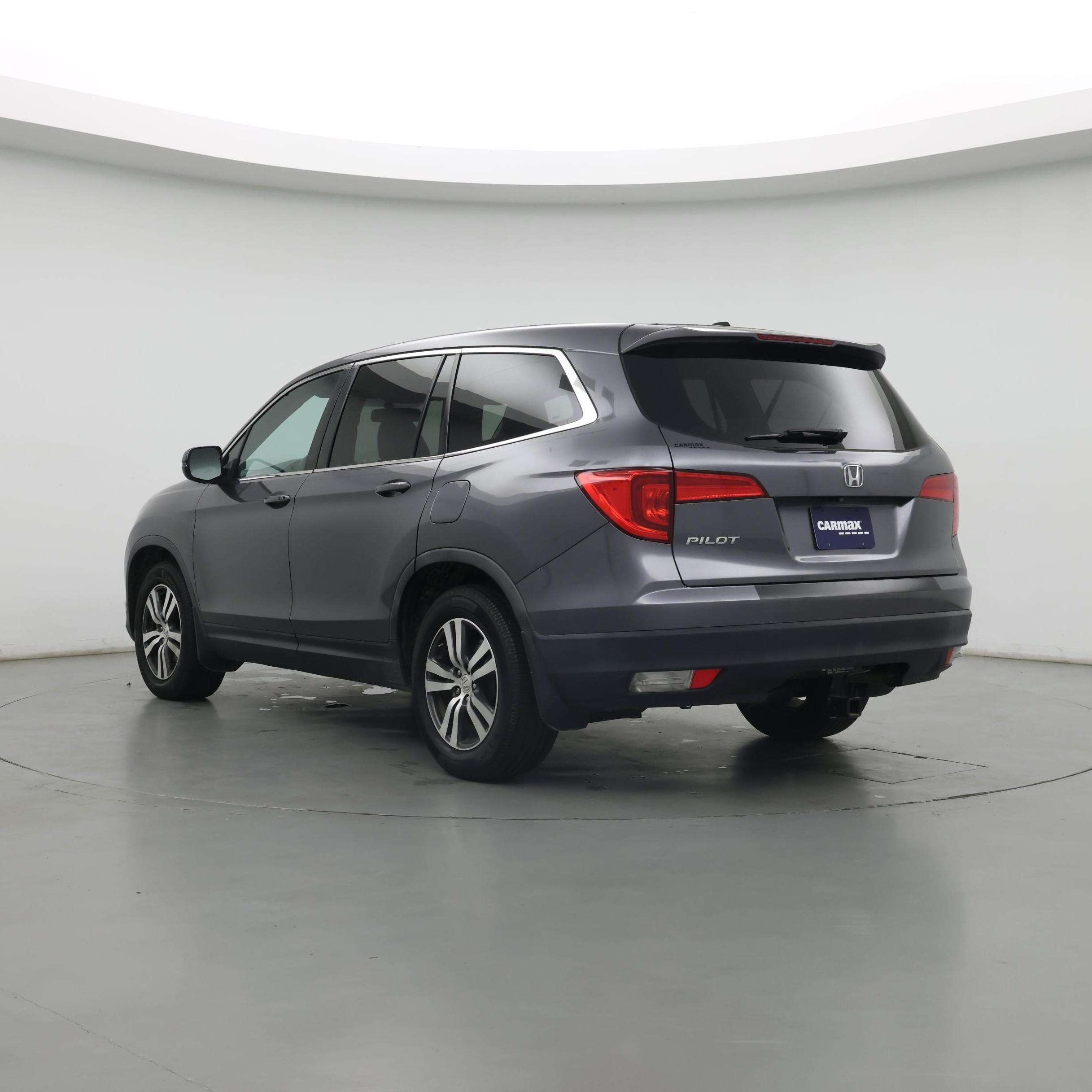 Thumbnail: 2016 Honda Pilot - 2