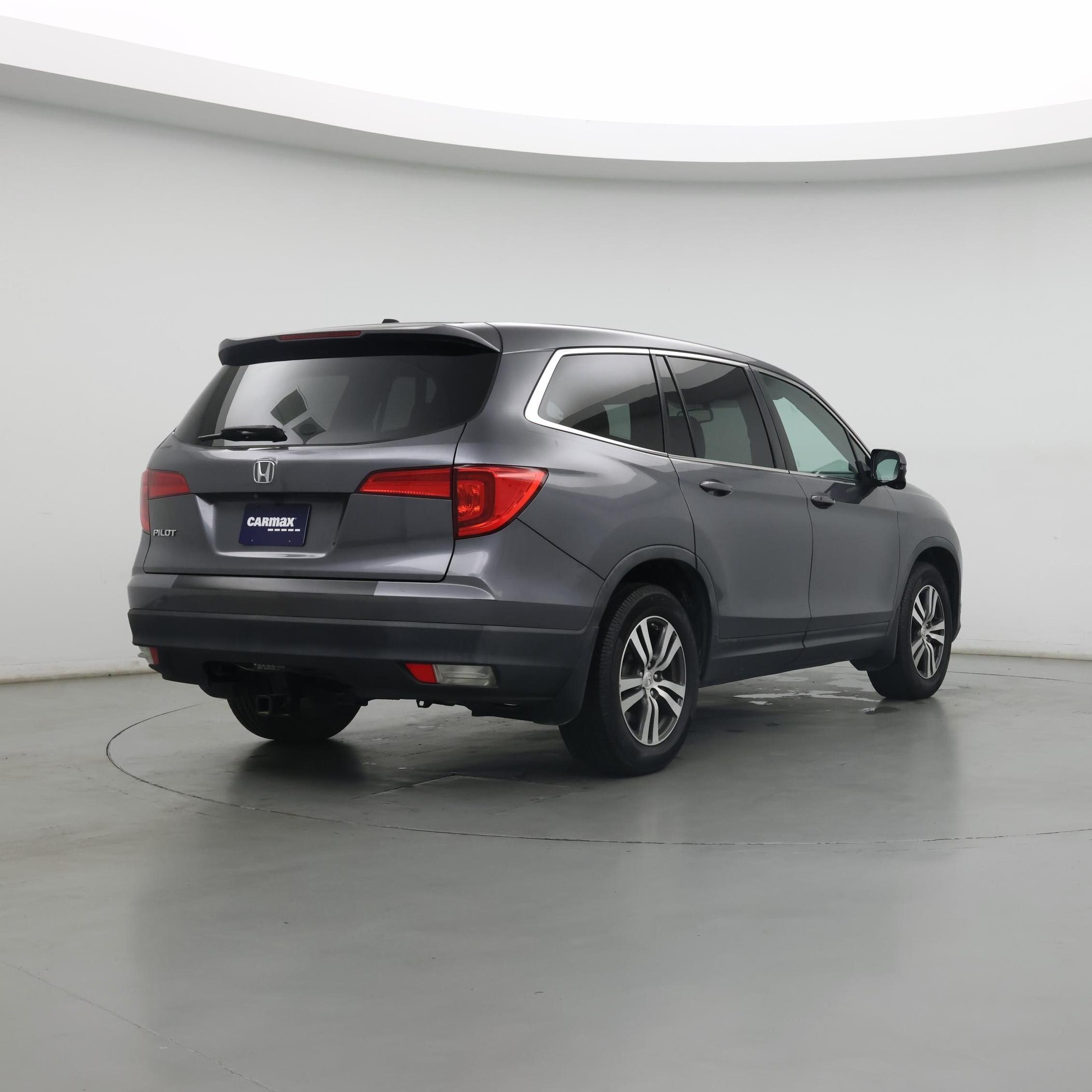 Thumbnail: 2016 Honda Pilot - 8