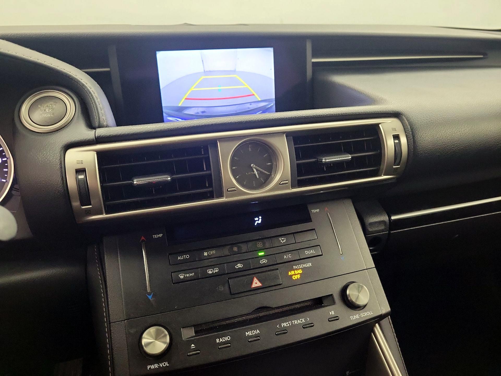 Thumbnail: 2016 Lexus IS - 13