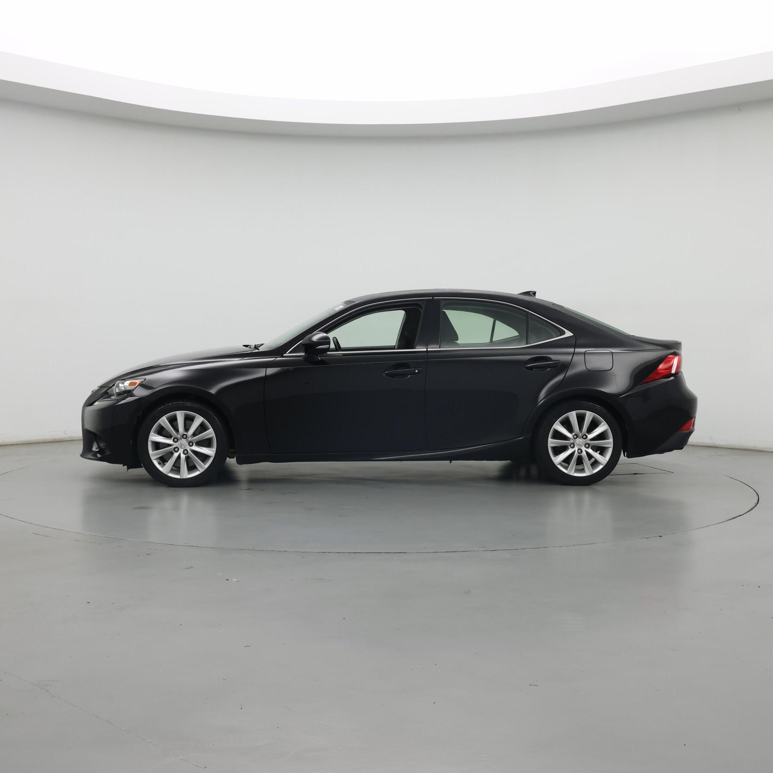 Thumbnail: 2016 Lexus IS - 3