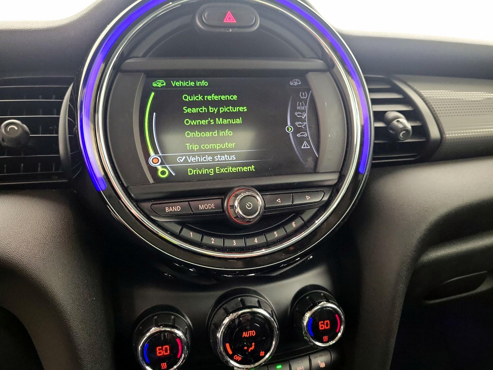 Thumbnail: 2016 MINI Cooper Hardtop - 14