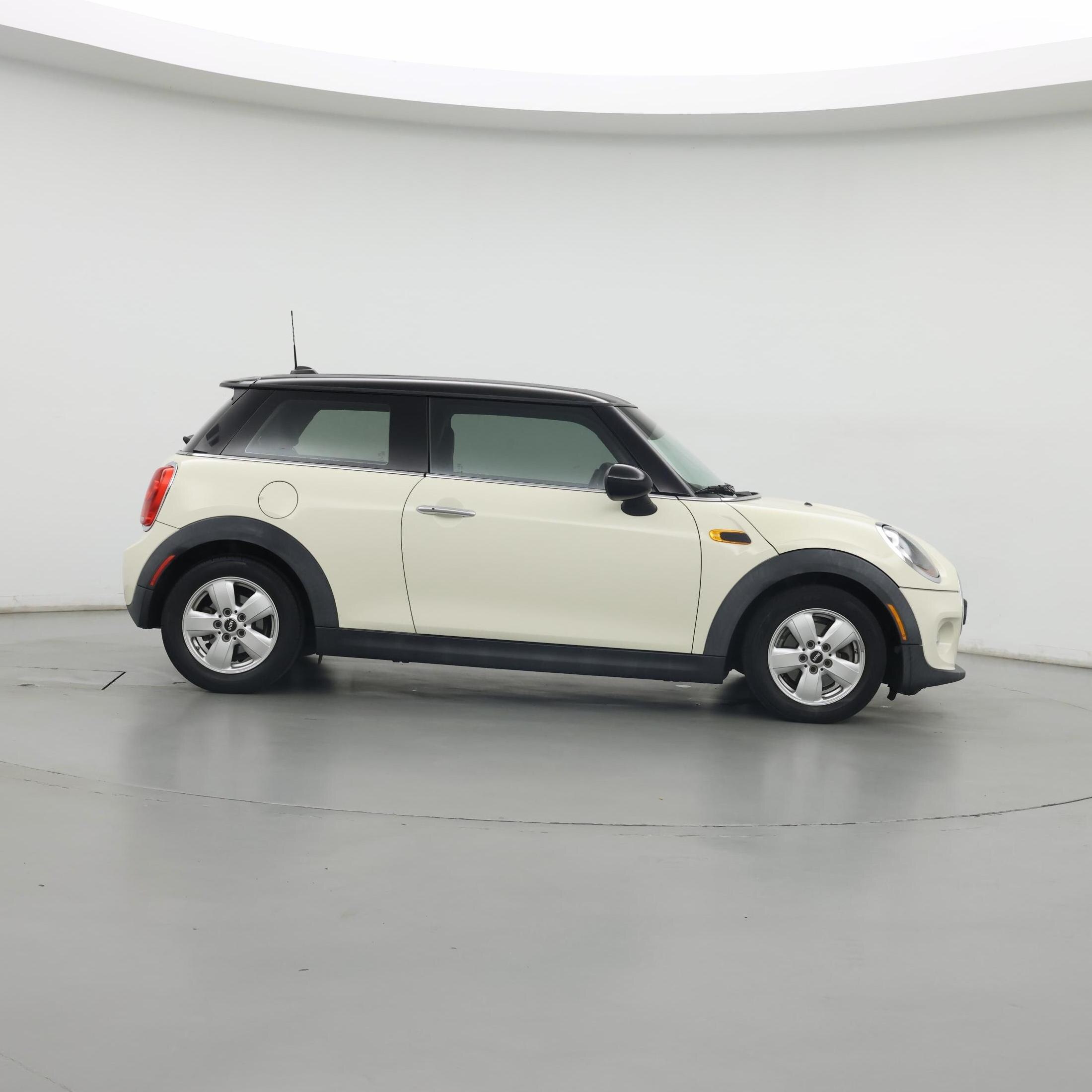 Thumbnail: 2016 MINI Cooper Hardtop - 7