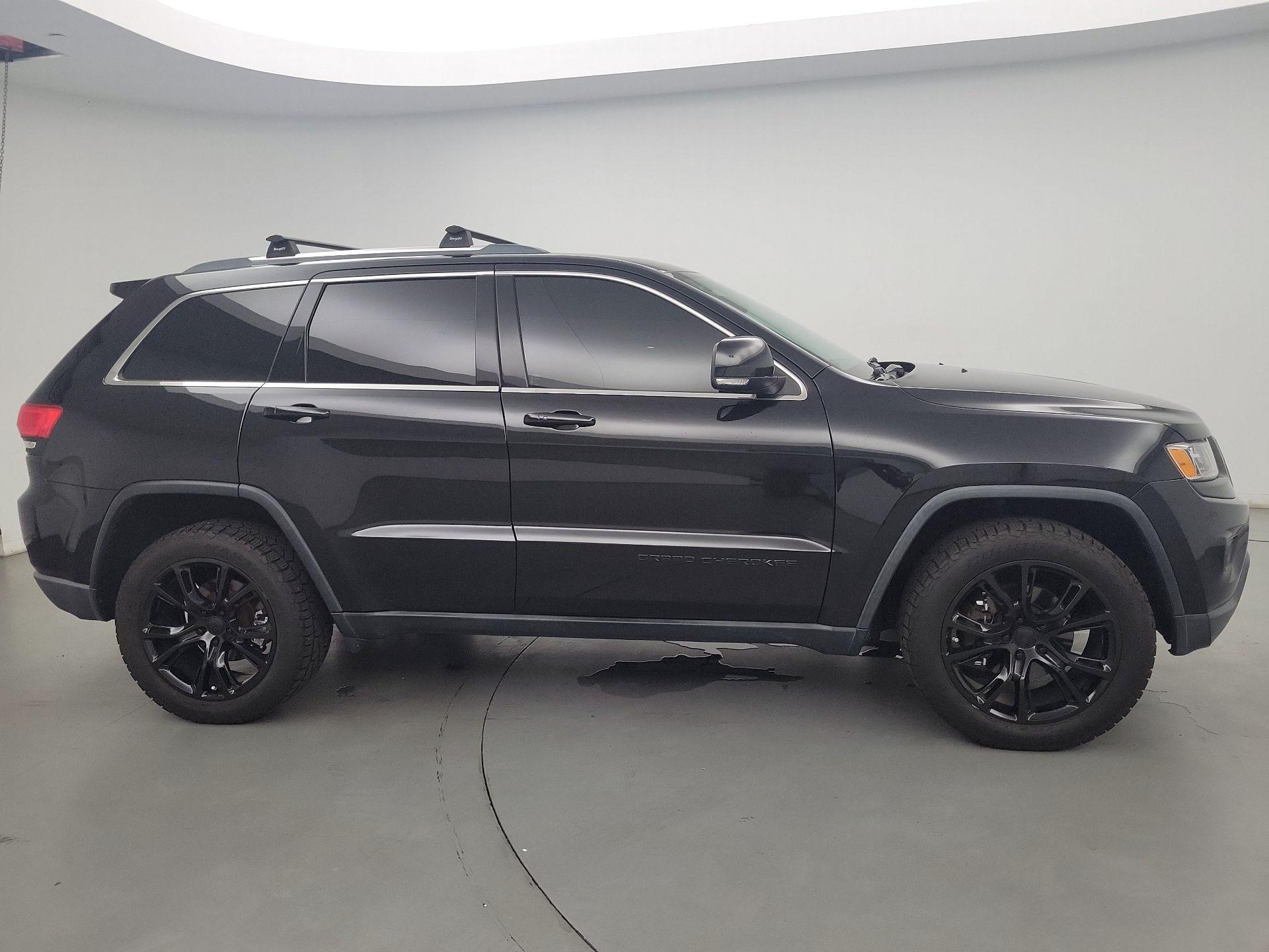 Thumbnail: 2015 Jeep Grand Cherokee - 4