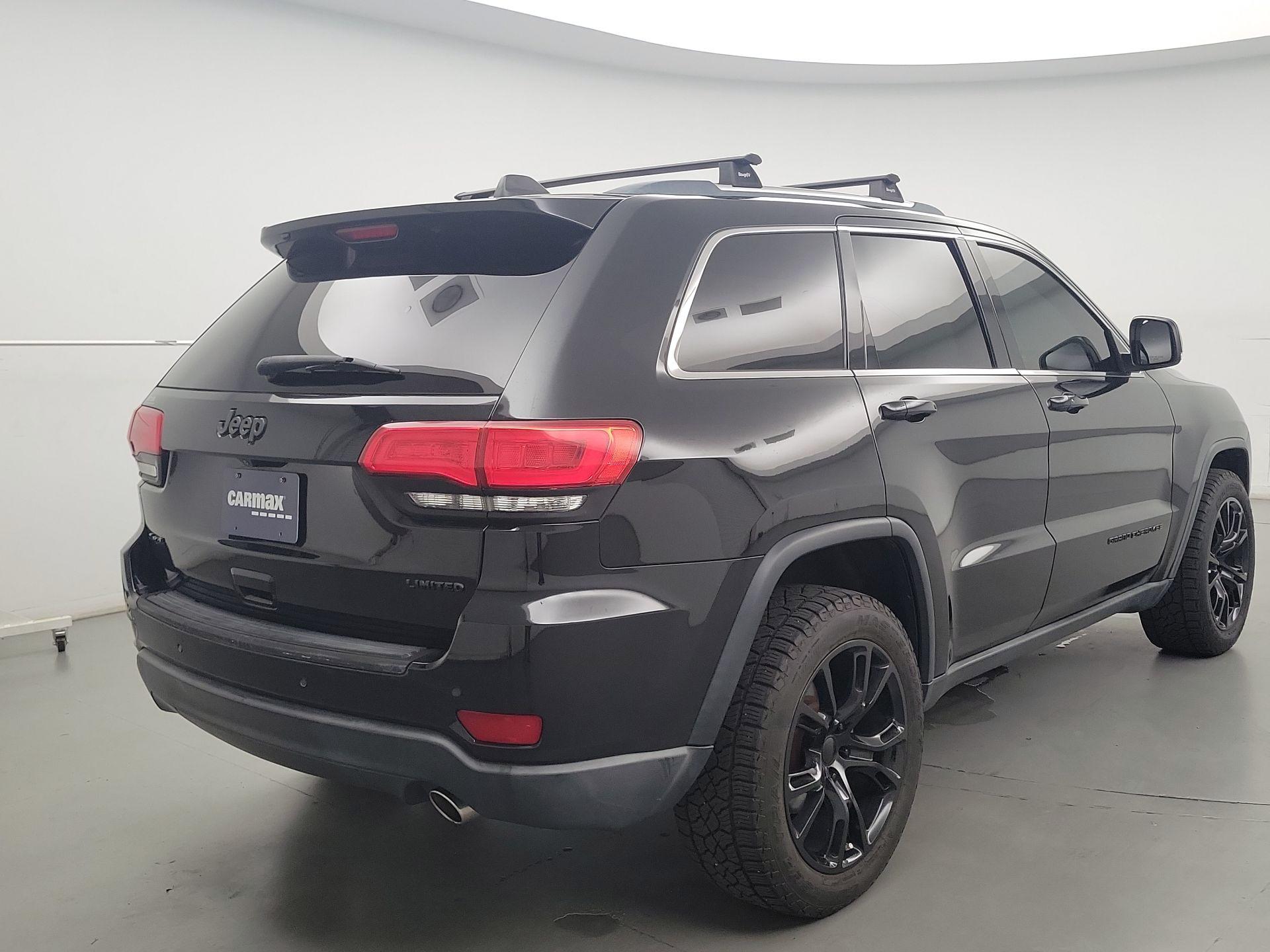 Thumbnail: 2015 Jeep Grand Cherokee - 5