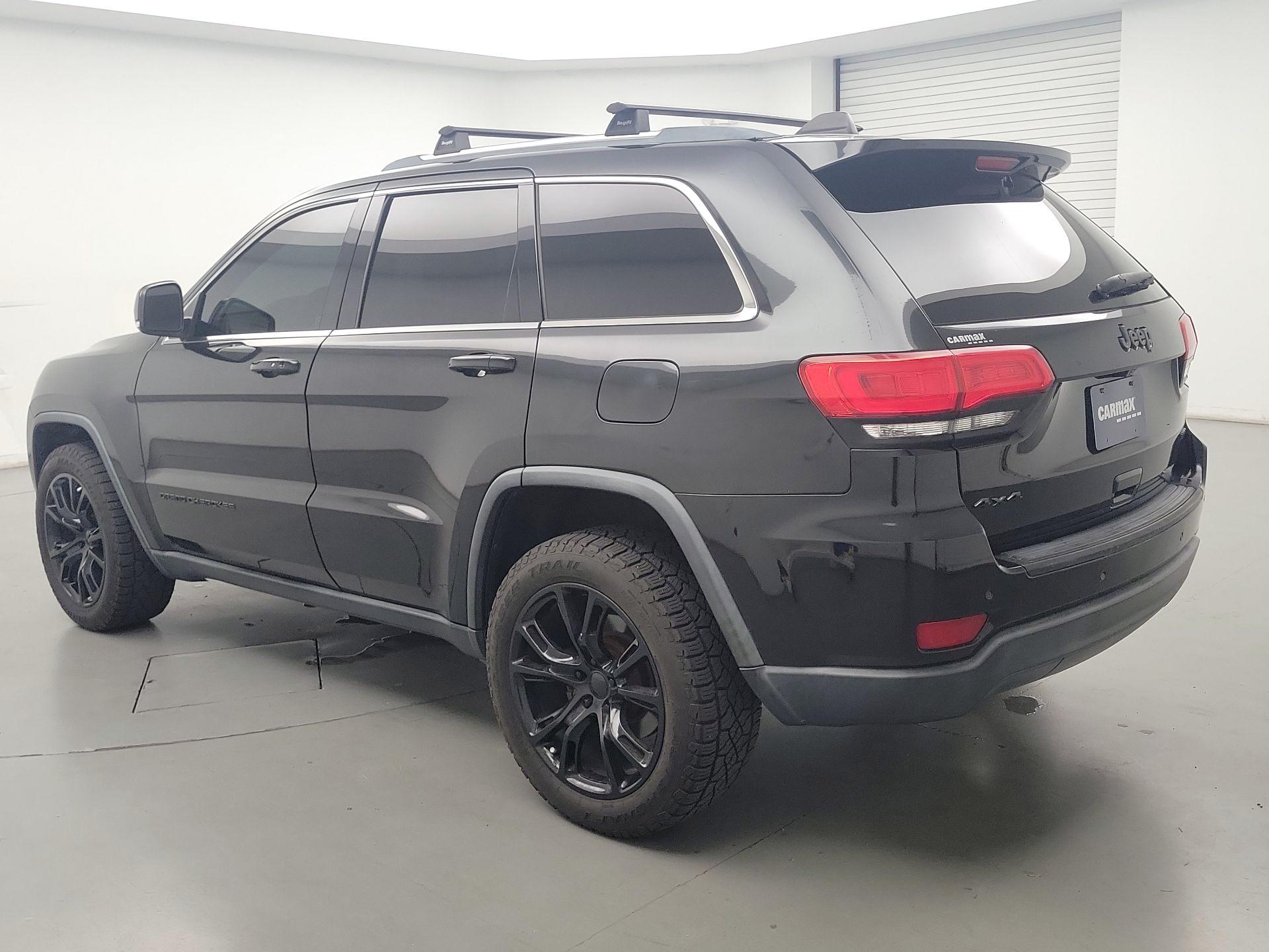 Thumbnail: 2015 Jeep Grand Cherokee - 7
