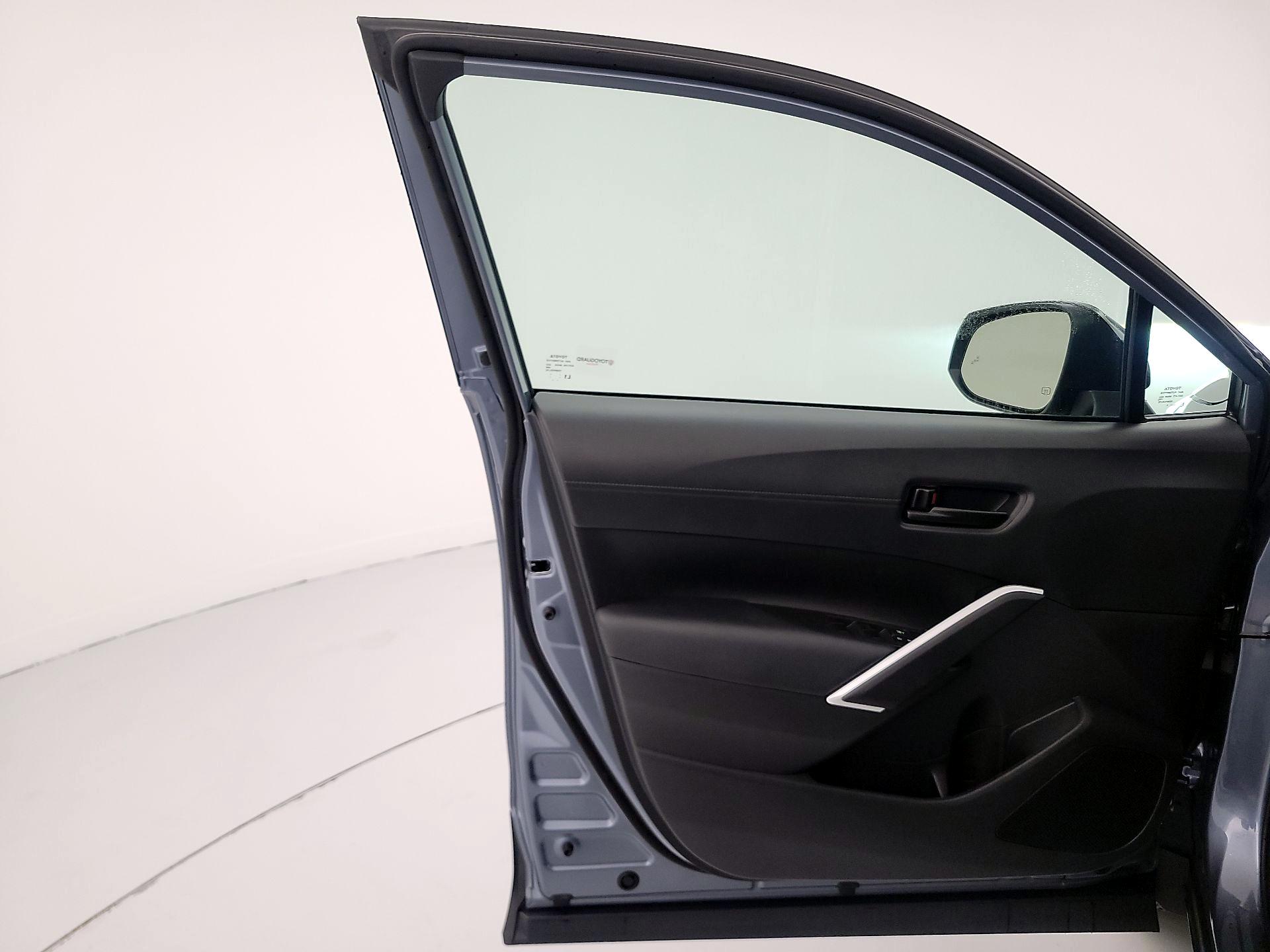 Thumbnail: 2025 Toyota Corolla Cross - 12