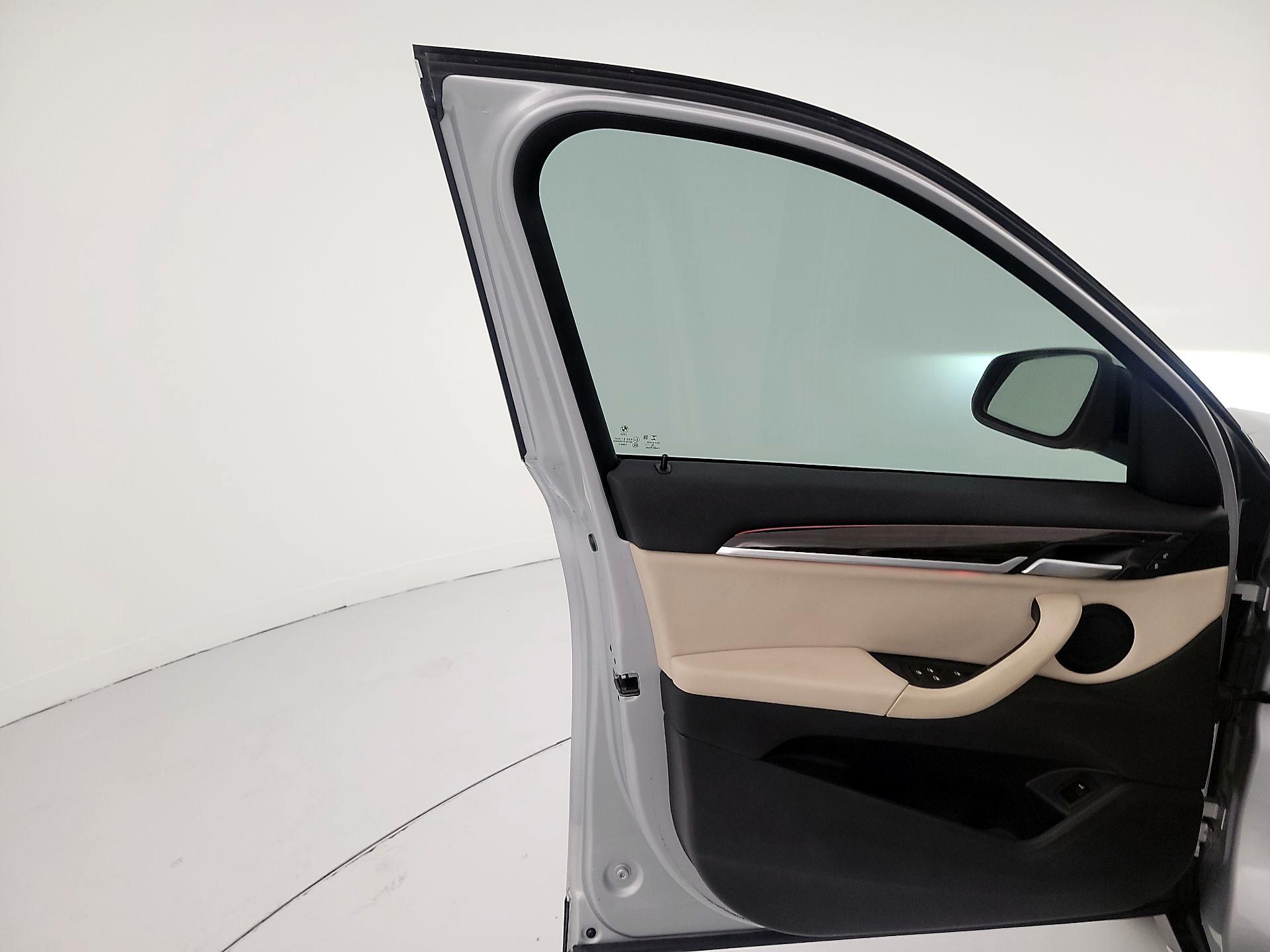 Thumbnail: 2021 BMW X1 - 12