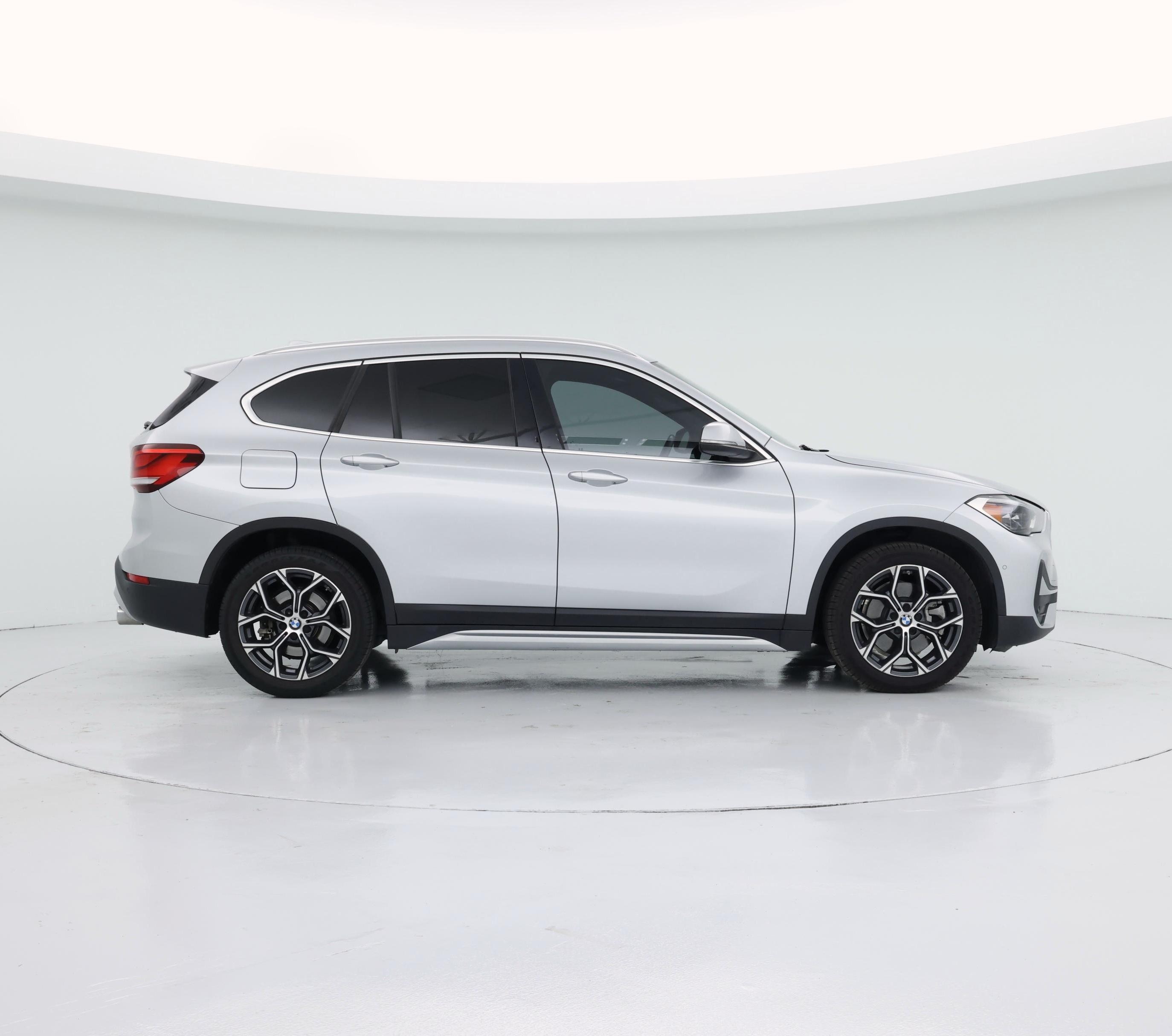 Thumbnail: 2021 BMW X1 - 7