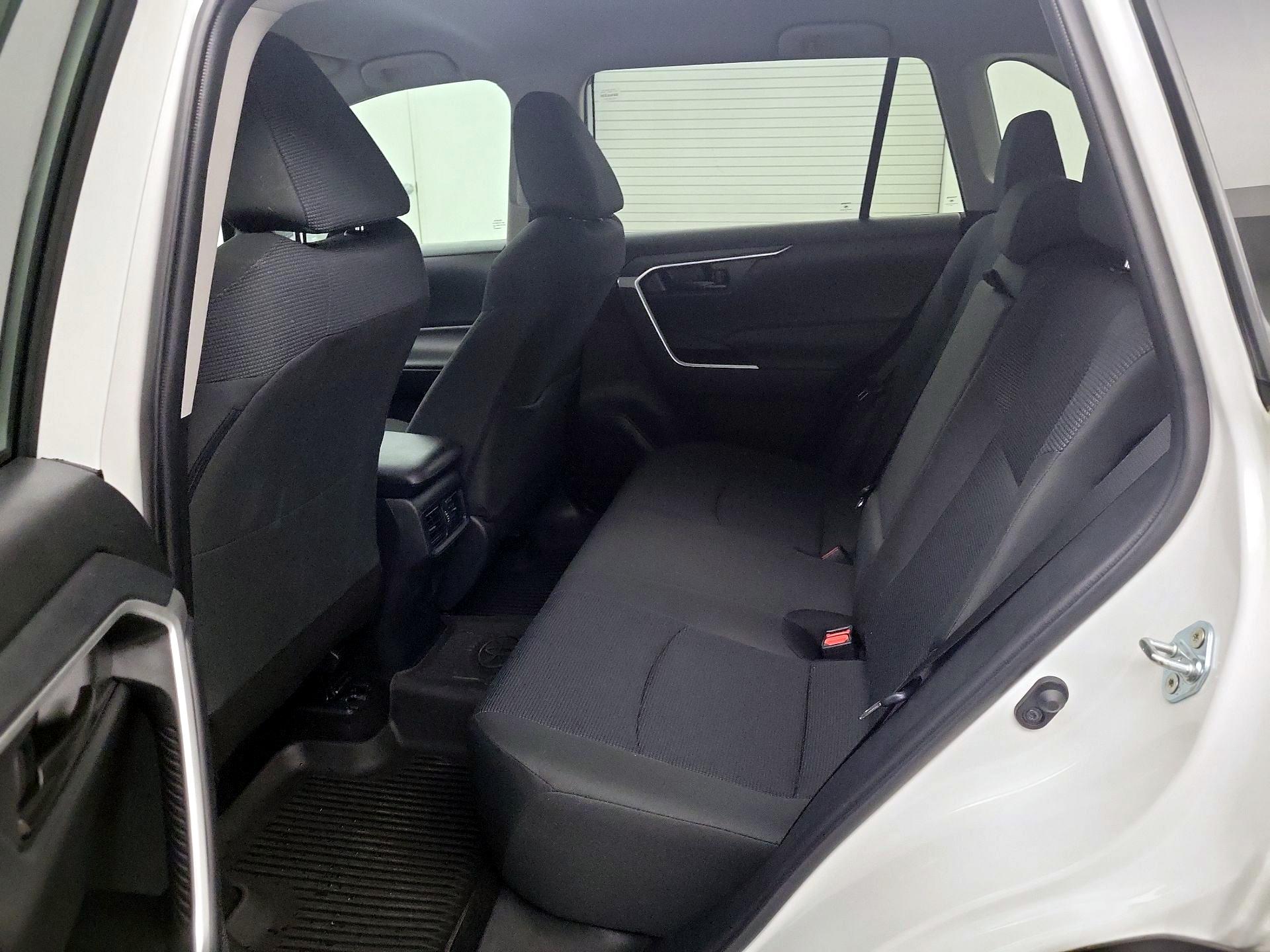 Thumbnail: 2025 Toyota RAV4 - 19