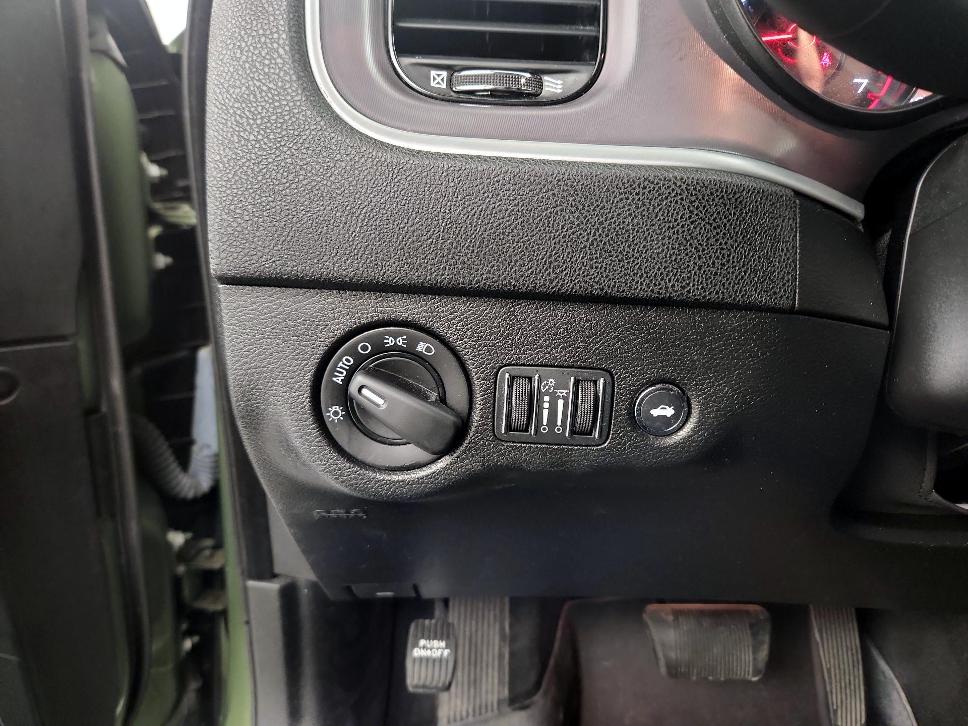 Thumbnail: 2022 Dodge Charger - 13