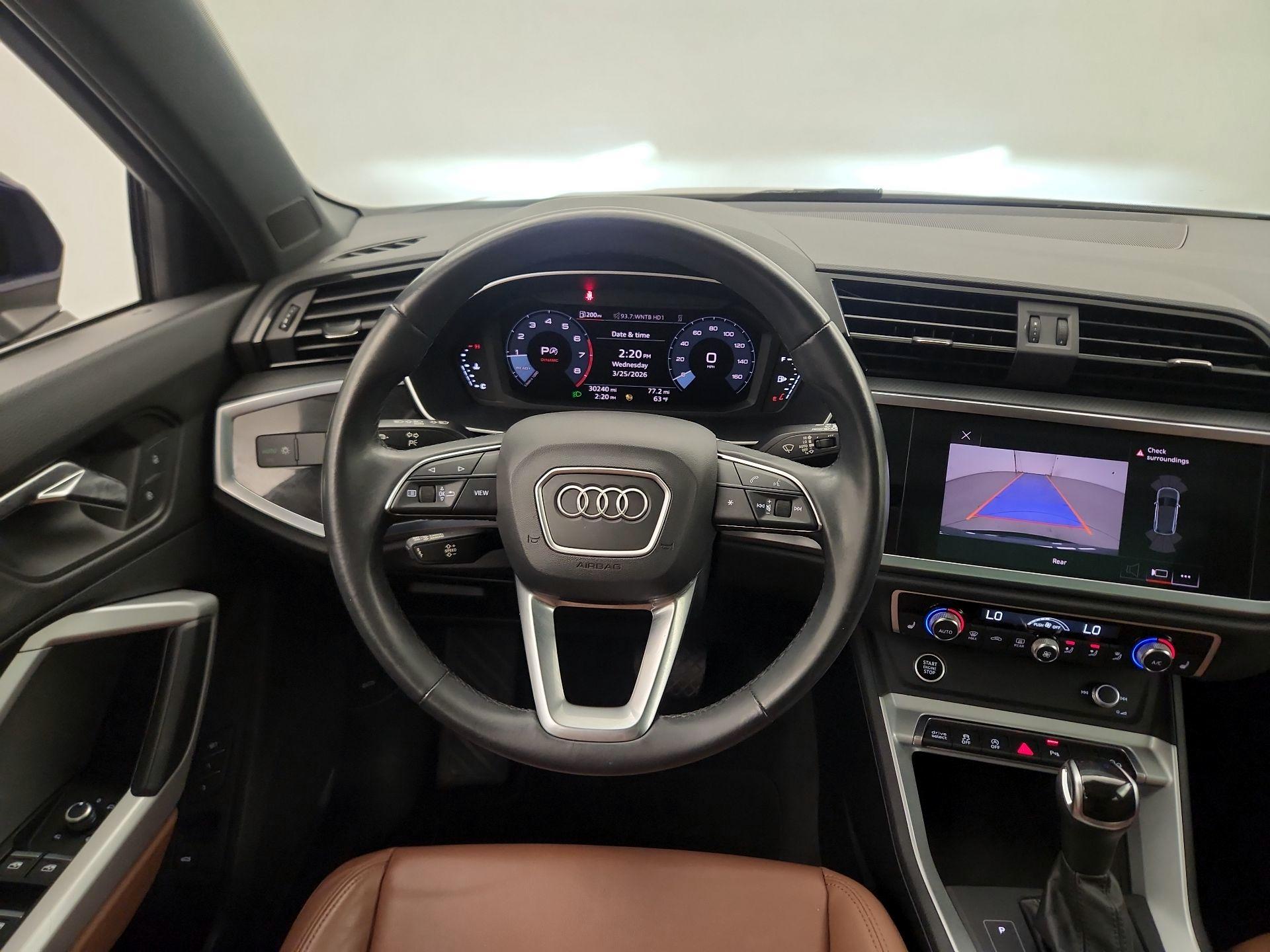 Thumbnail: 2022 Audi Q3 - 10