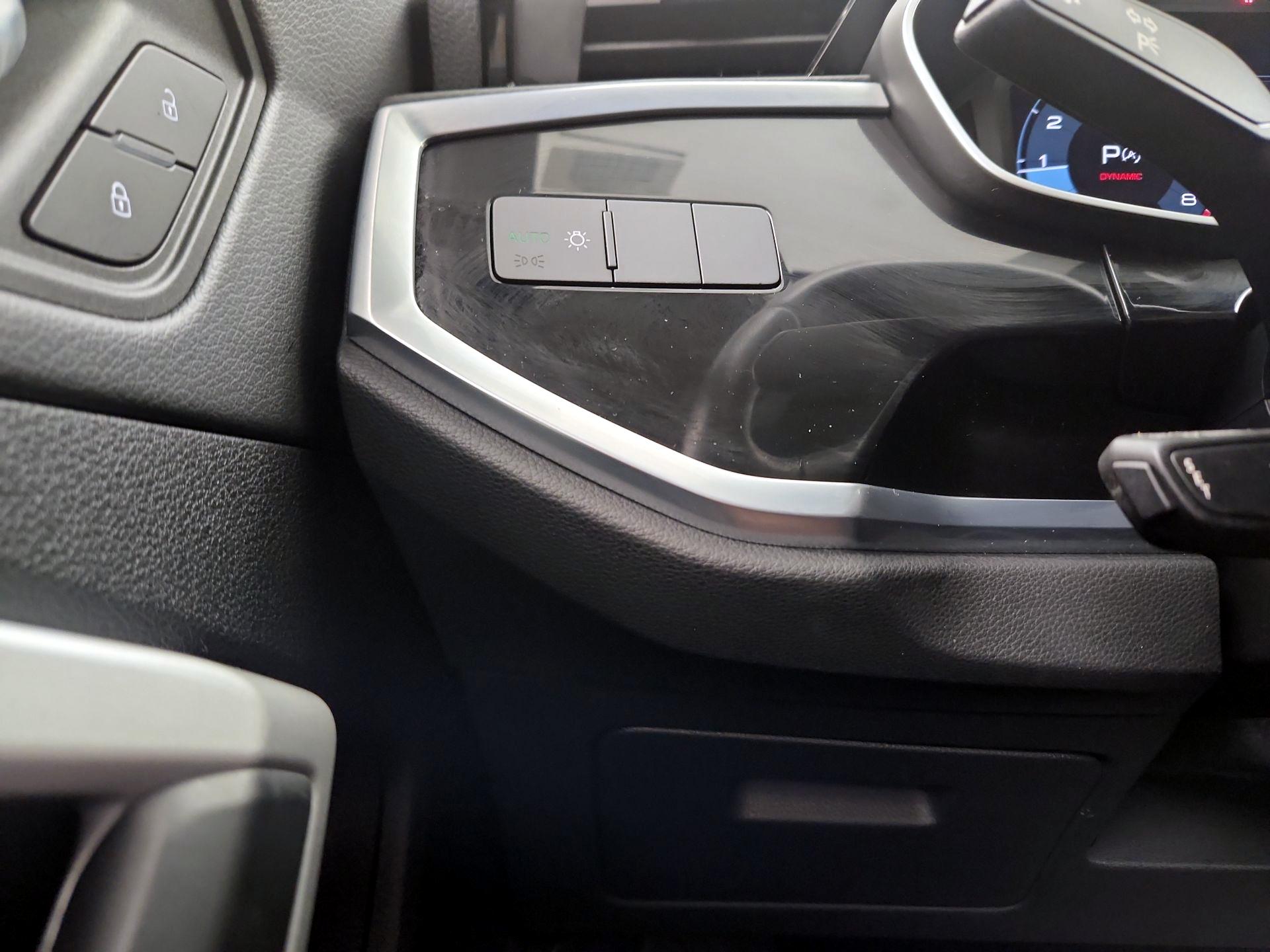 Thumbnail: 2022 Audi Q3 - 13