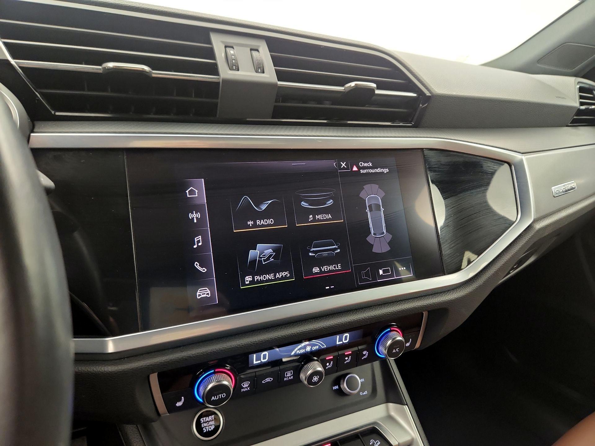 Thumbnail: 2022 Audi Q3 - 15