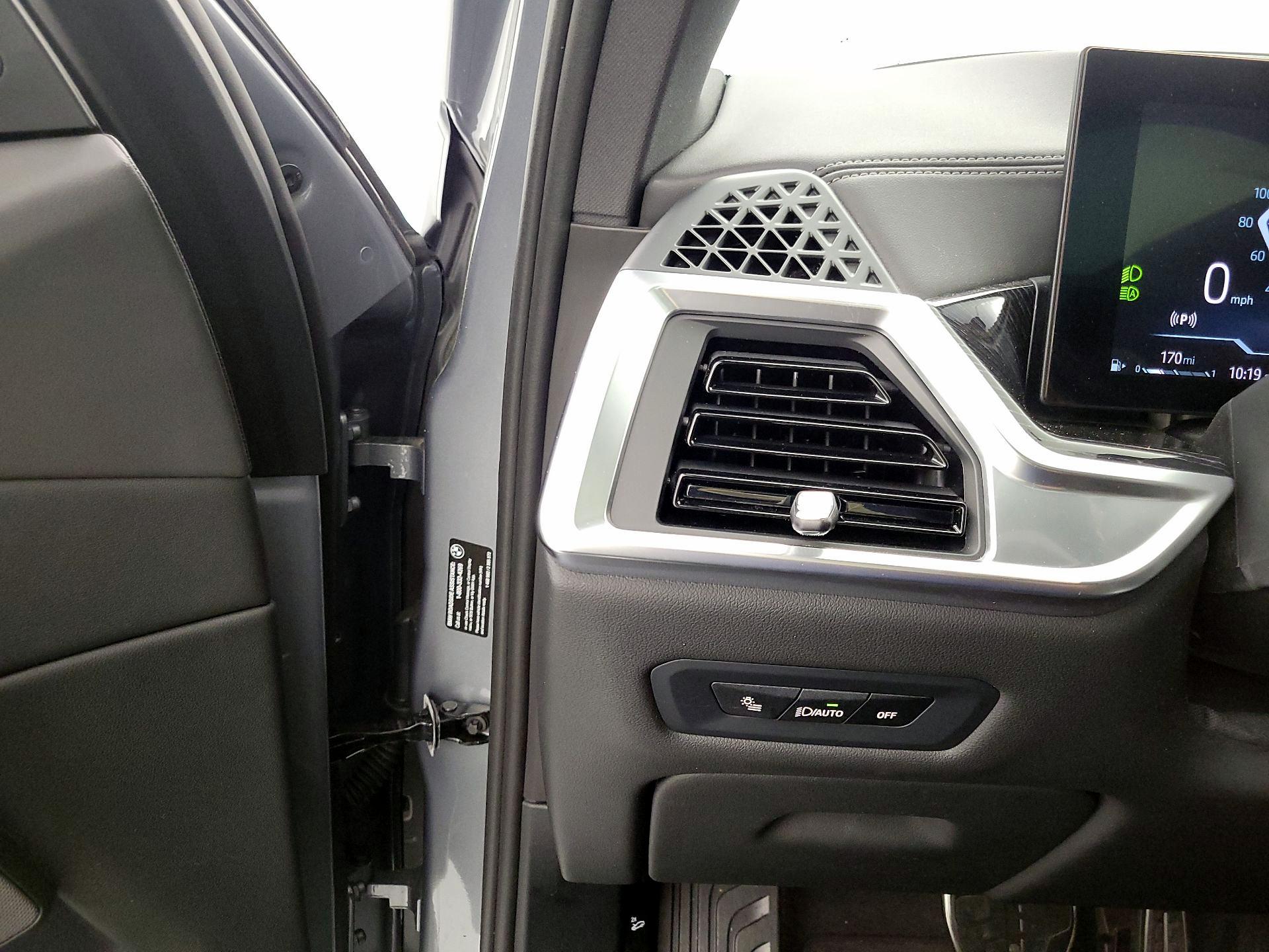 Thumbnail: 2025 BMW X5 - 13