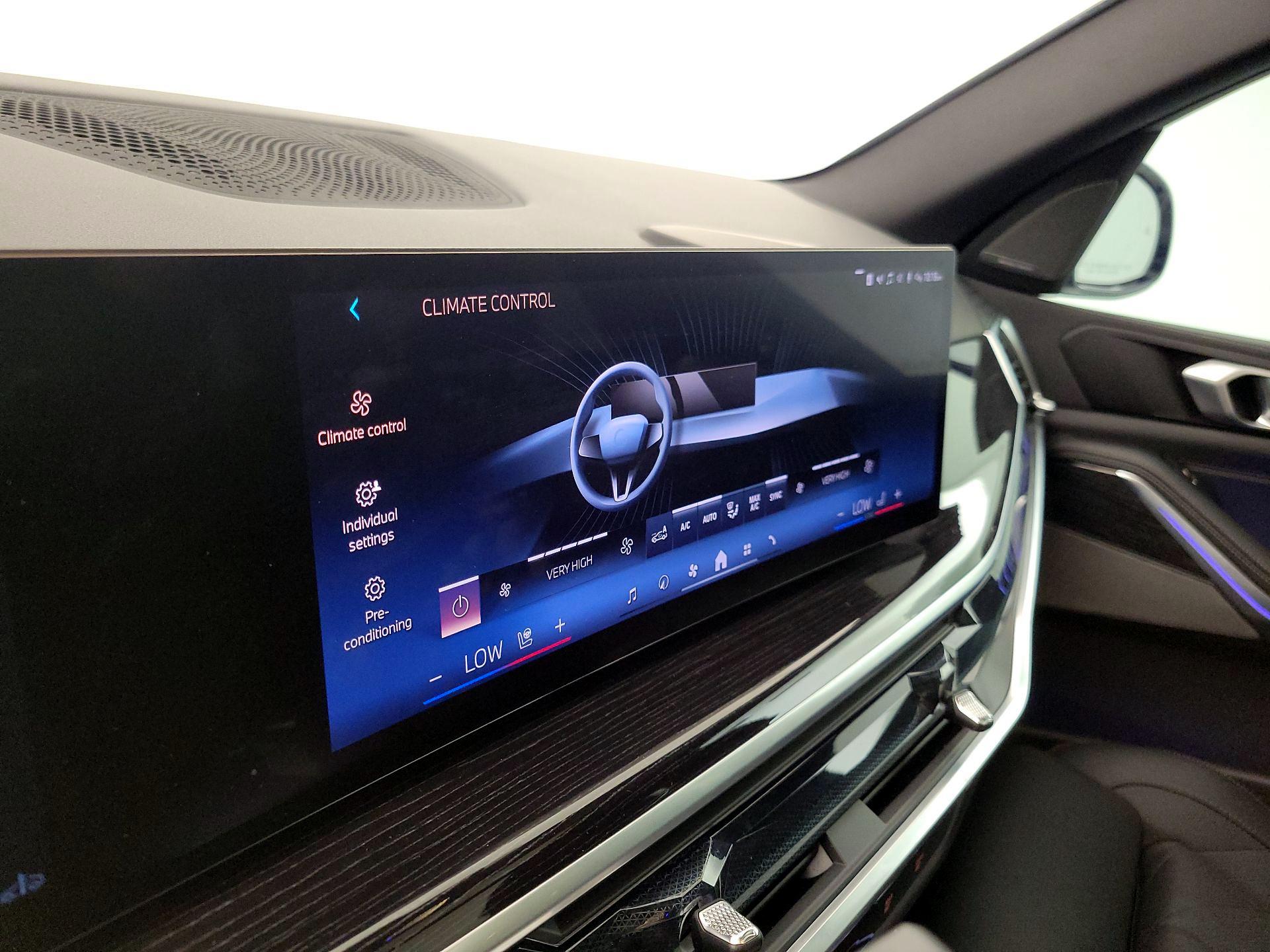 Thumbnail: 2025 BMW X5 - 17