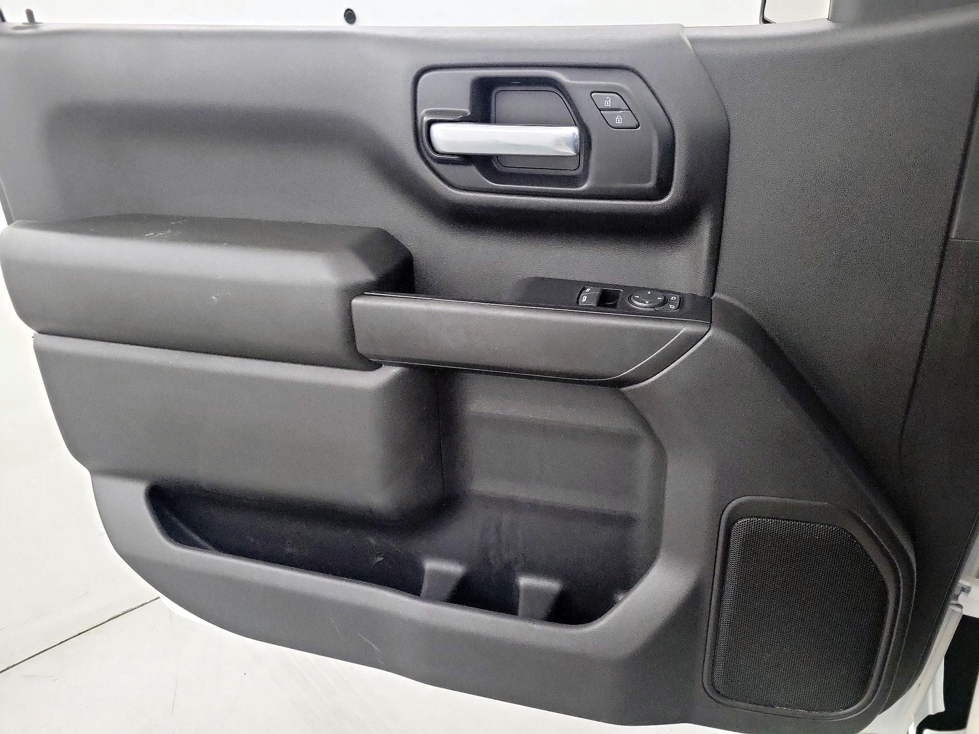 Thumbnail: 2020 Chevrolet Silverado 1500 - 12