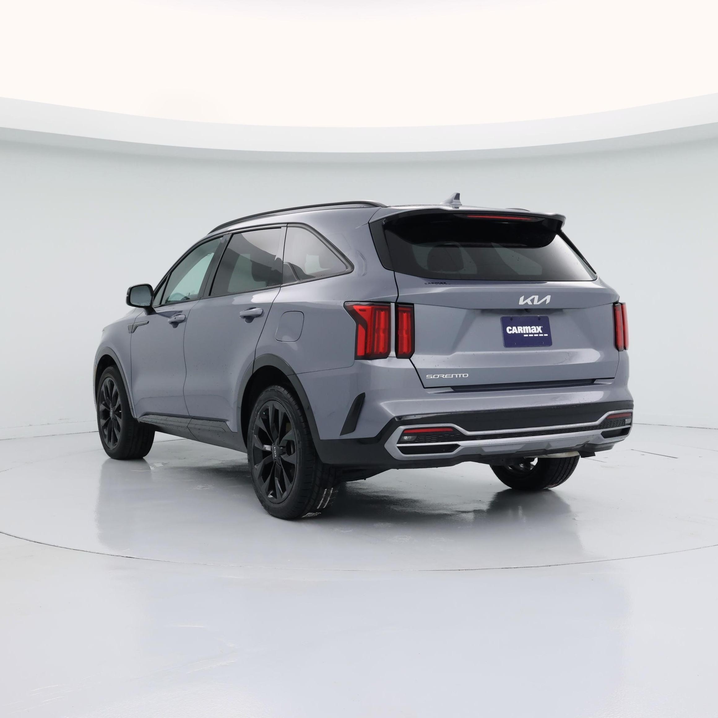 Thumbnail: 2023 Kia Sorento - 2