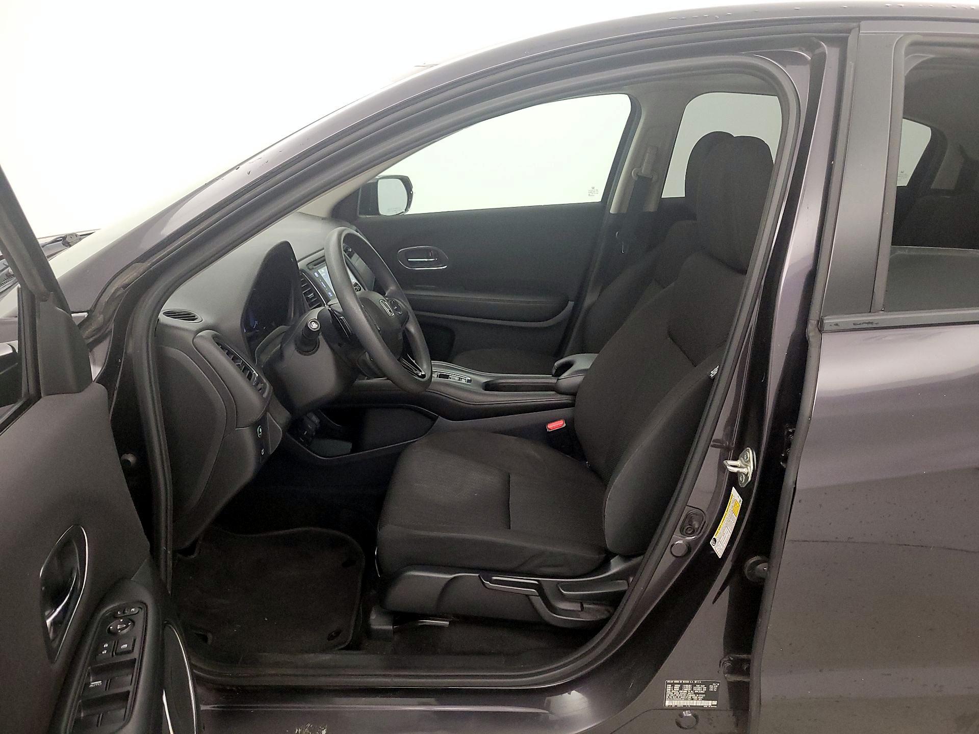 Thumbnail: 2018 Honda HR-V - 11