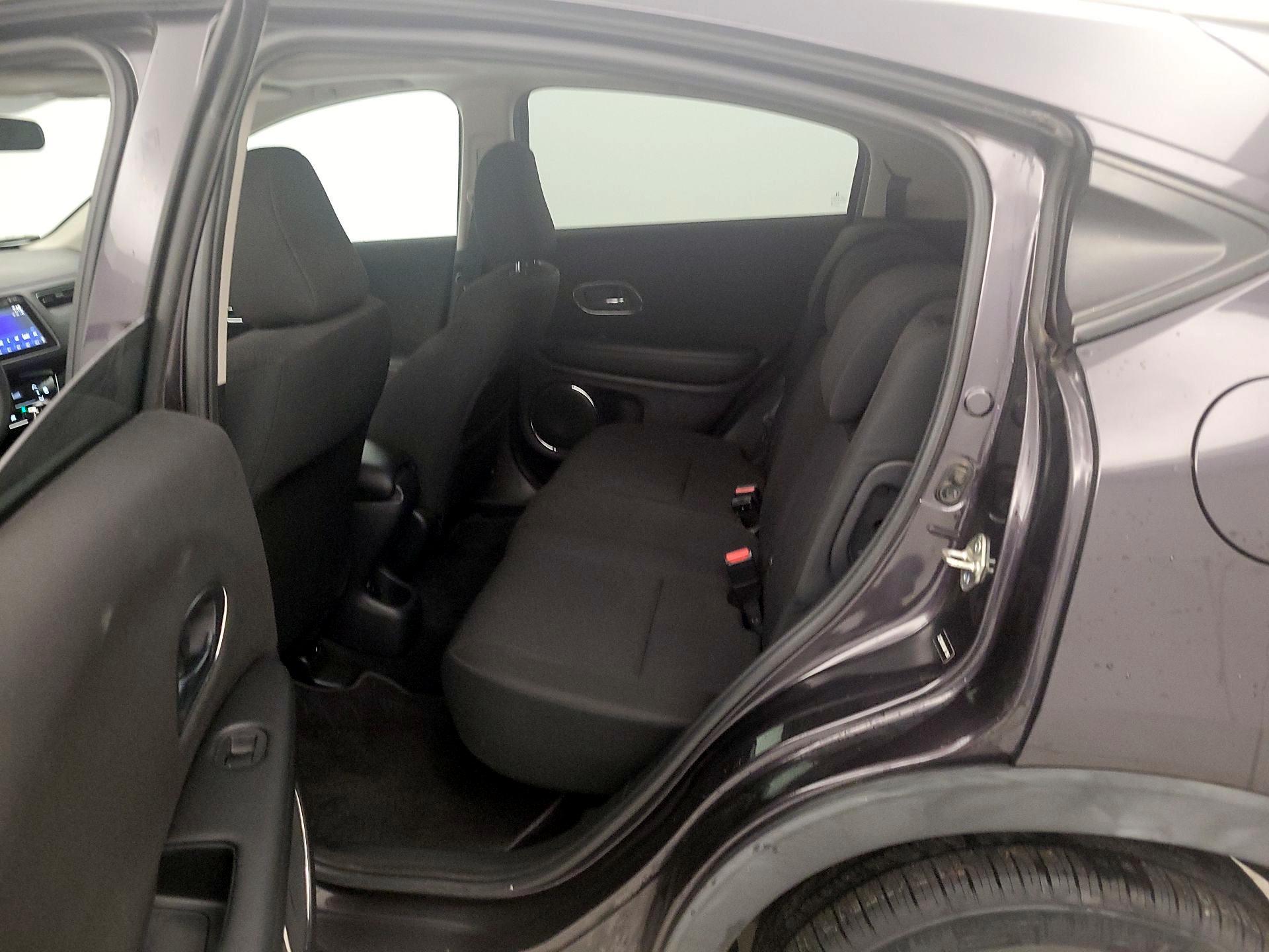 Thumbnail: 2018 Honda HR-V - 18