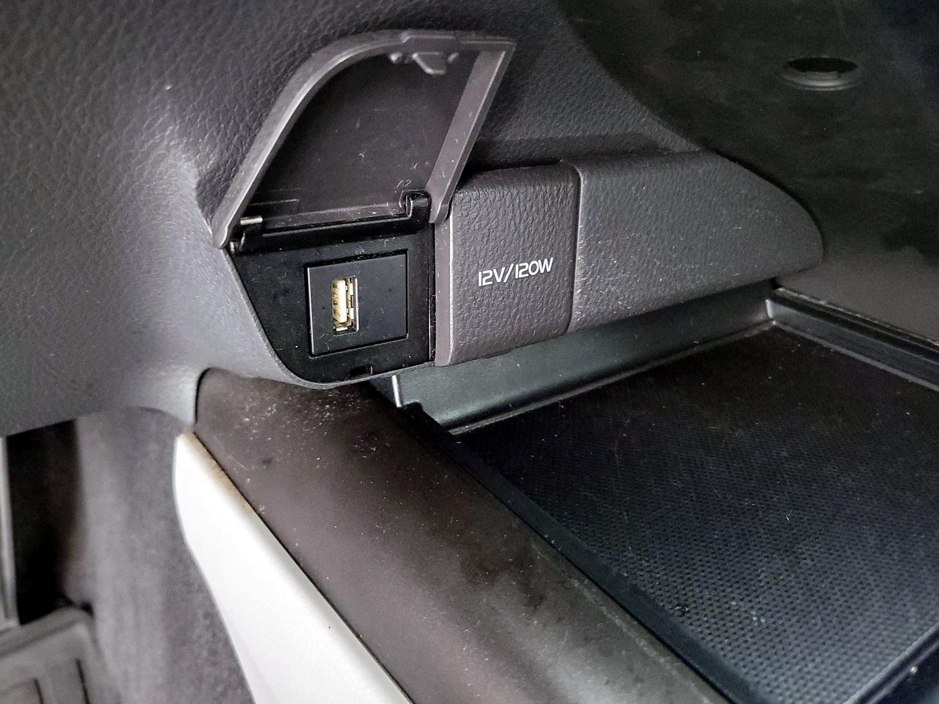 Thumbnail: 2021 Toyota Camry - 18